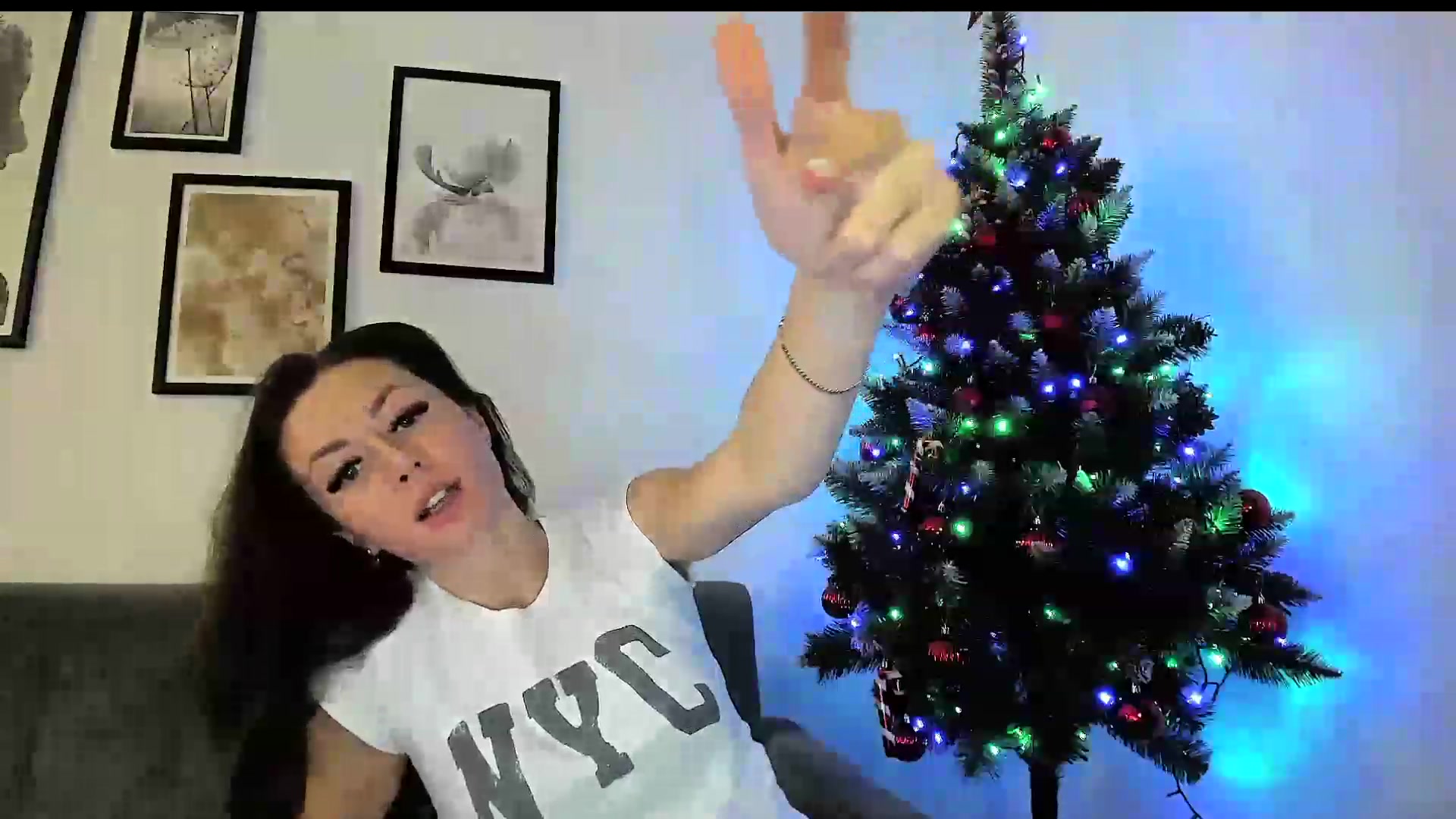 Gallery image thumbnail from Amber_Fry's myfreecams stream on, 12/14/2023, 19:02 image 16 of 20