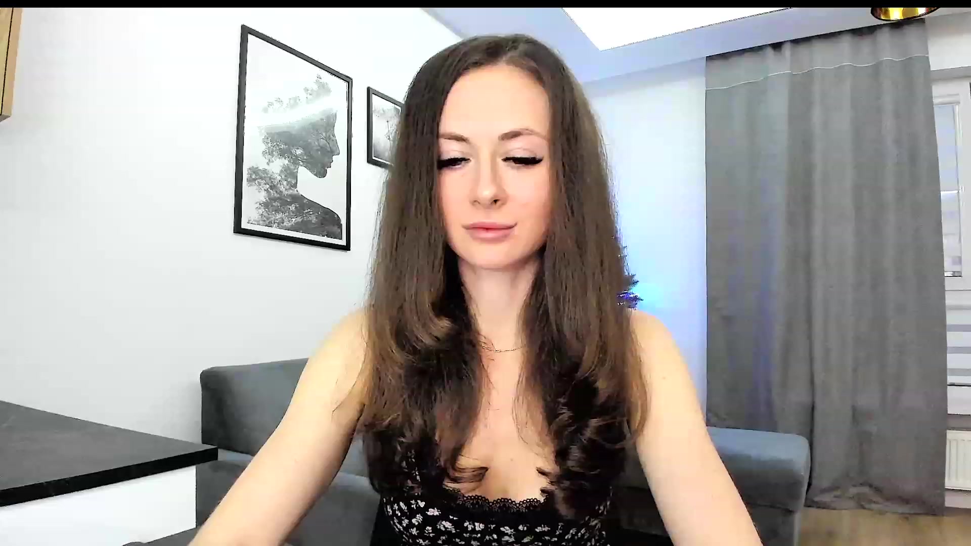Gallery image thumbnail from Amber_Fry's myfreecams stream on, 12/16/2023, 15:10 image 1 of 20