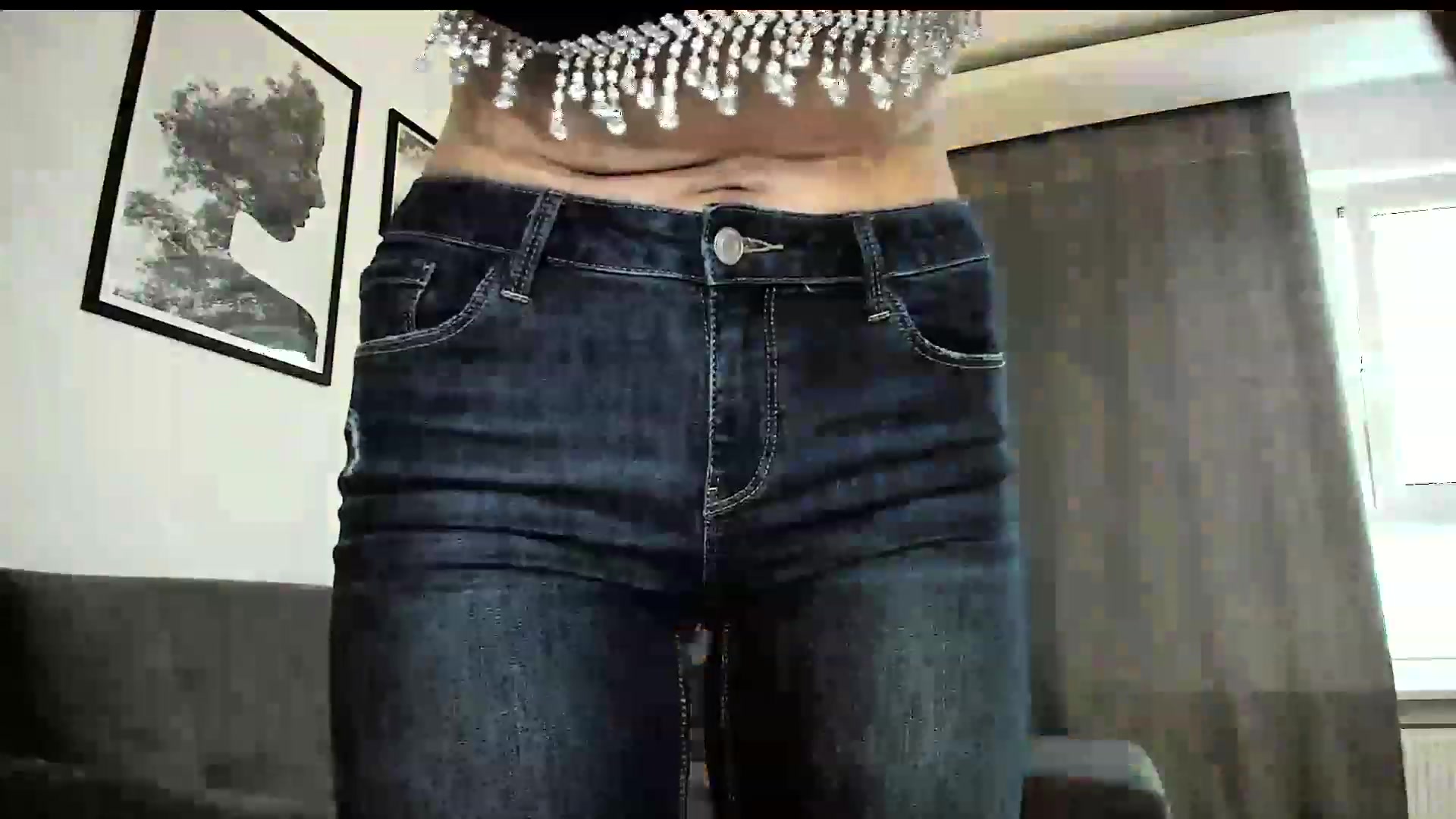 Gallery image thumbnail from Amber_Fry's myfreecams stream on, 12/19/2023, 14:48 image 11 of 20