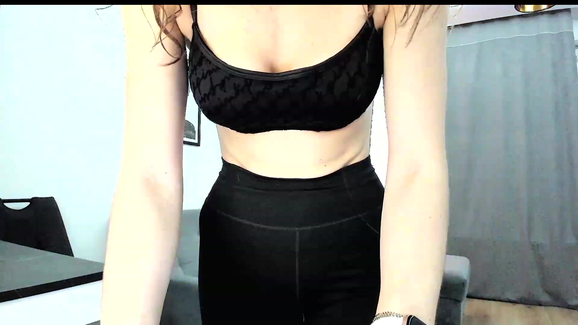 Gallery image thumbnail from Amber_Fry's myfreecams stream on, 12/21/2023, 14:51 image 11 of 20