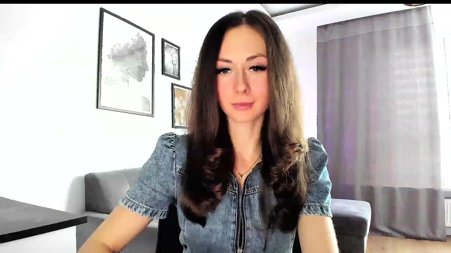 Gallery image thumbnail from Amber_Fry's myfreecams stream on, 12/23/2023, 14:18 image 8 of 20