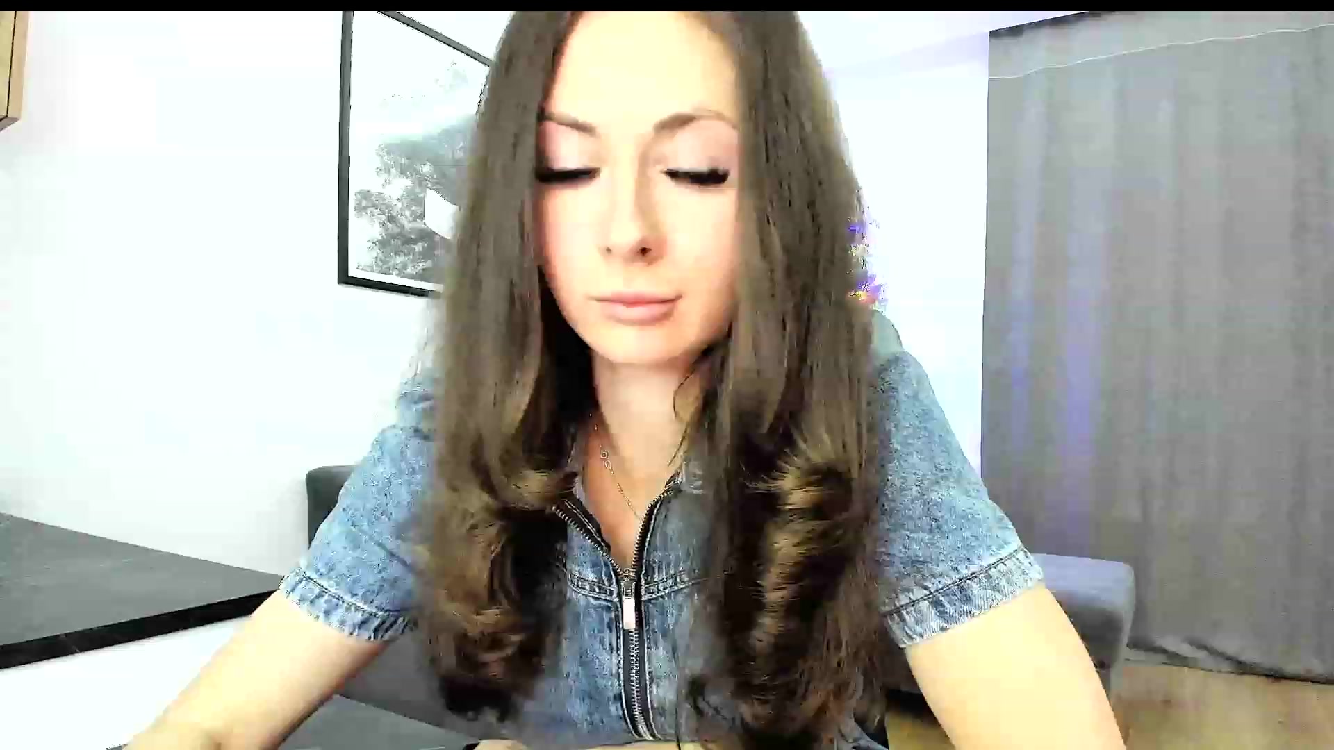 Gallery image thumbnail from Amber_Fry's myfreecams stream on, 12/23/2023, 15:35 image 18 of 20