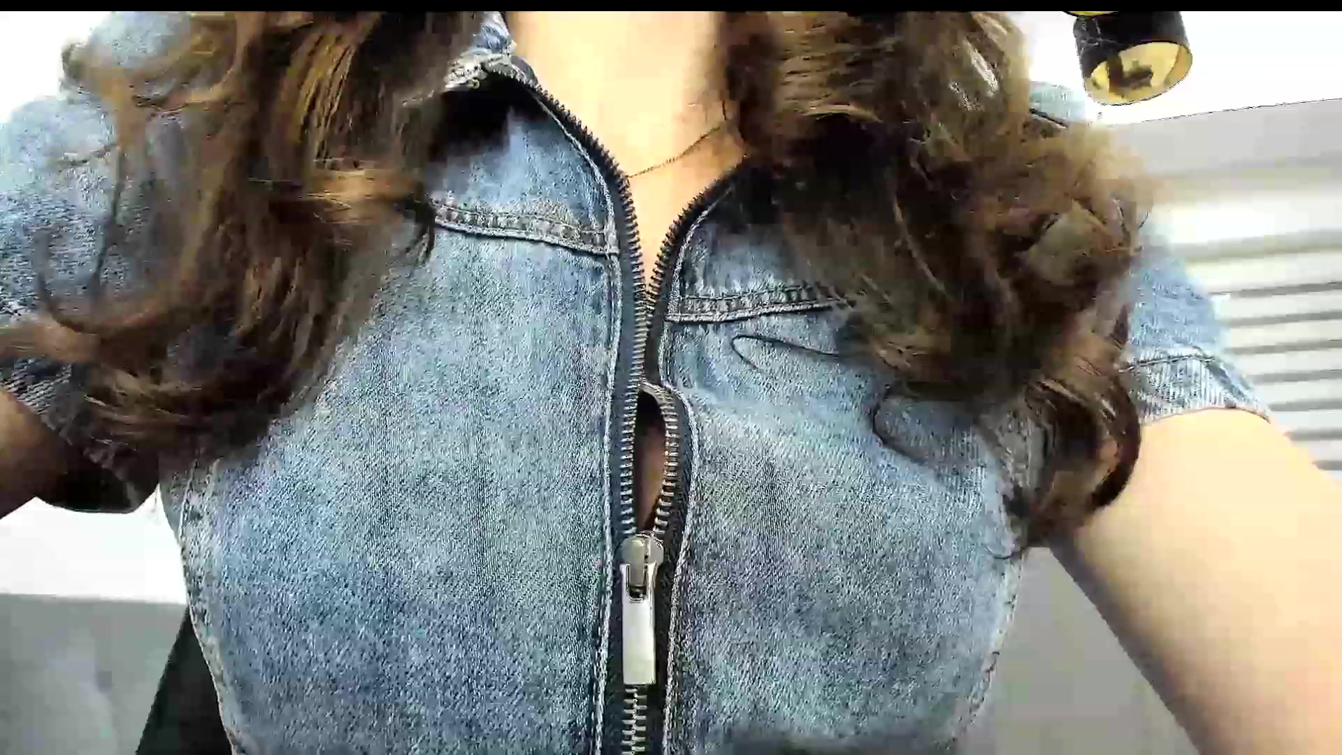 Gallery image thumbnail from Amber_Fry's myfreecams stream on, 12/23/2023, 16:35 image 1 of 20