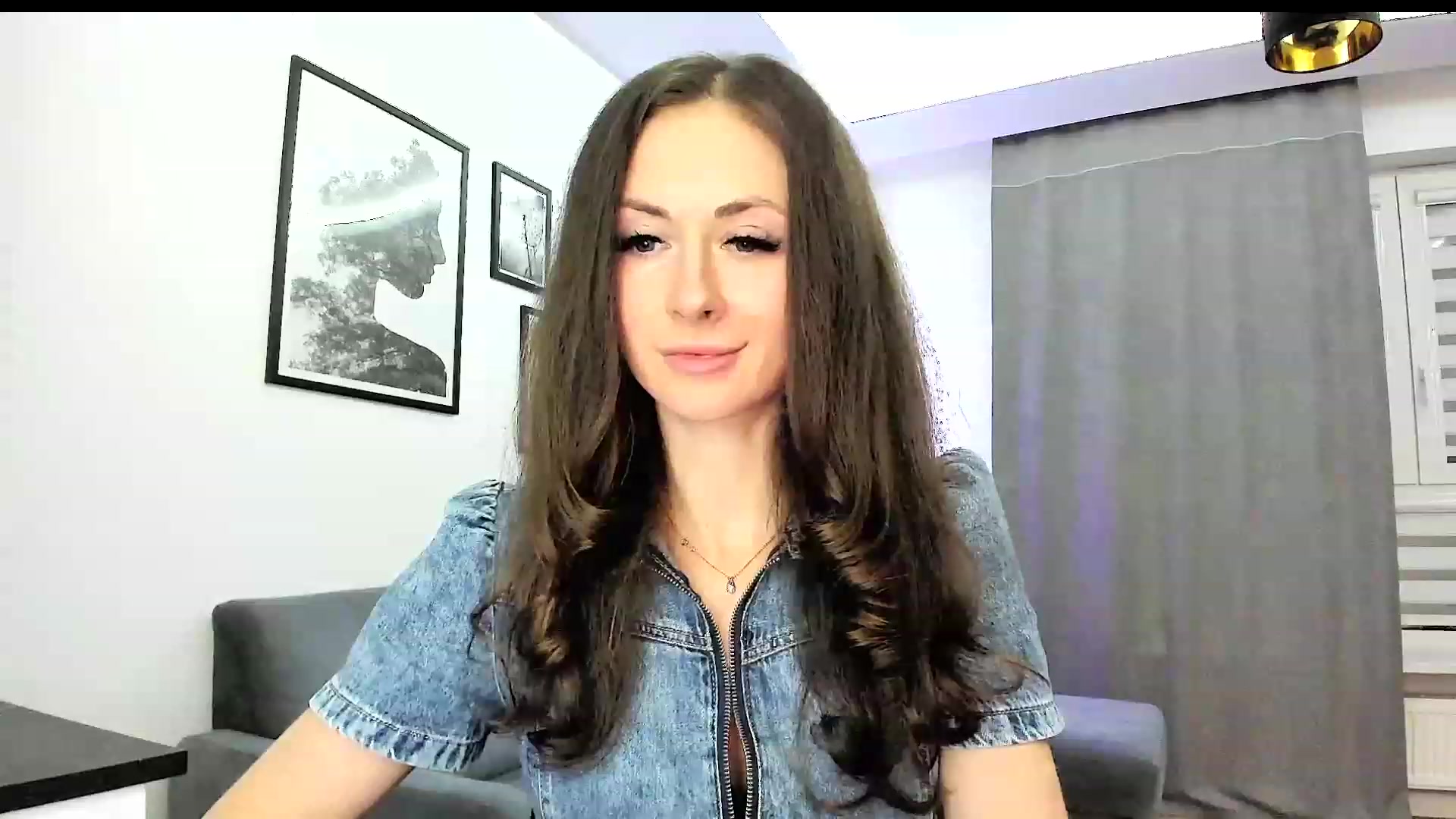 Gallery image thumbnail from Amber_Fry's myfreecams stream on, 12/23/2023, 16:35 image 10 of 20