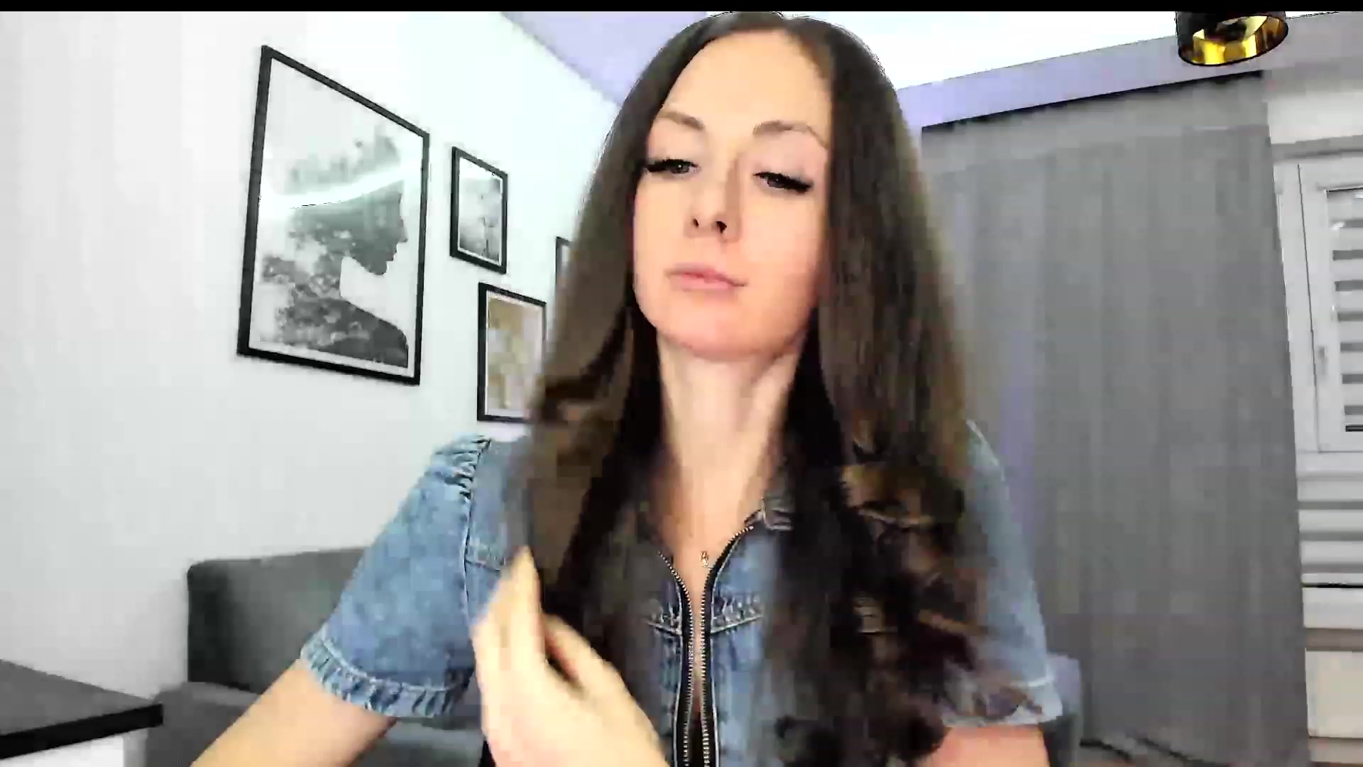 Gallery image thumbnail from Amber_Fry's myfreecams stream on, 12/23/2023, 16:35 image 8 of 20