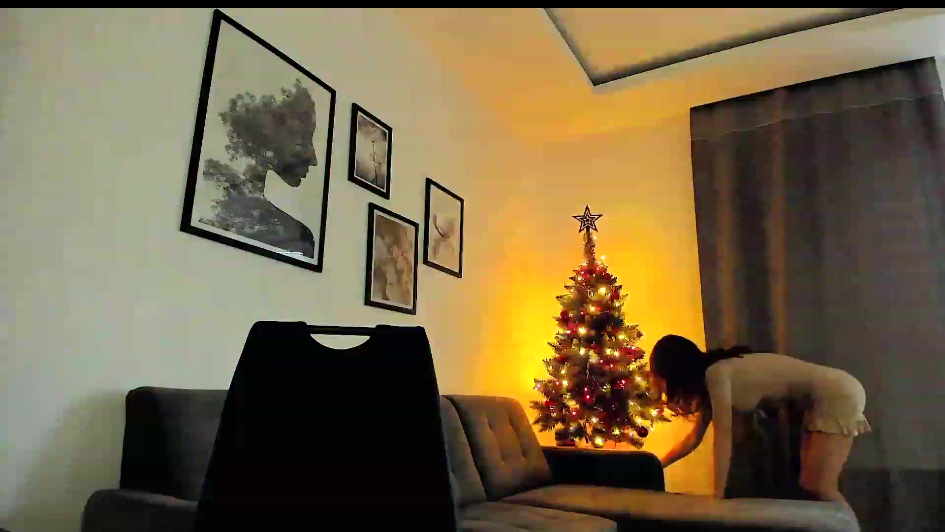 Gallery image thumbnail from Amber_Fry's myfreecams stream on, 12/24/2023, 13:47 image 20 of 20