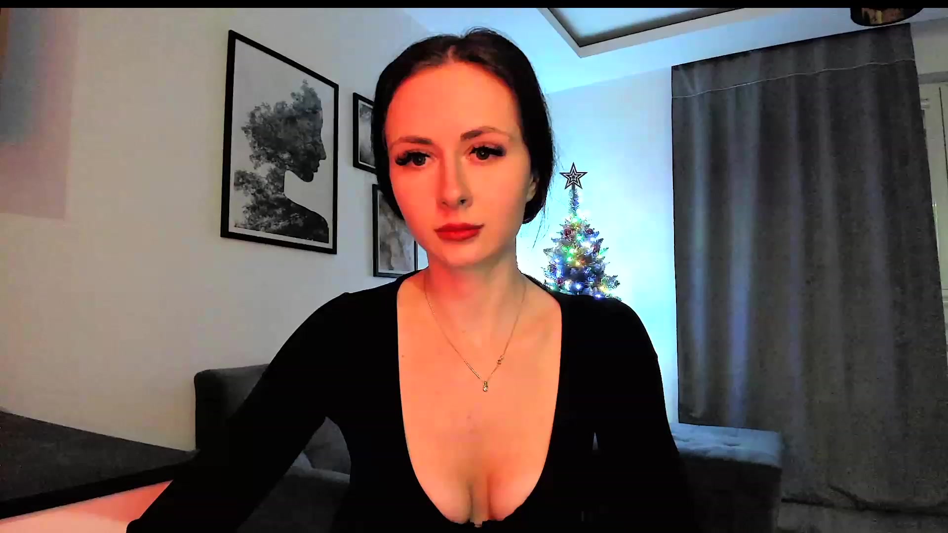 Gallery image thumbnail from Amber_Fry's myfreecams stream on, 12/25/2023, 19:30 image 9 of 20