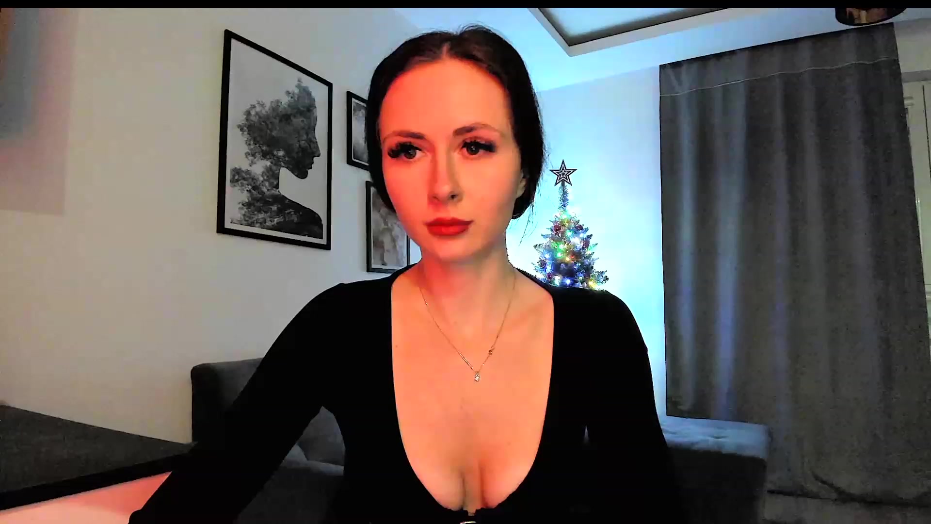 Gallery image thumbnail from Amber_Fry's myfreecams stream on, 12/25/2023, 19:30 image 8 of 20