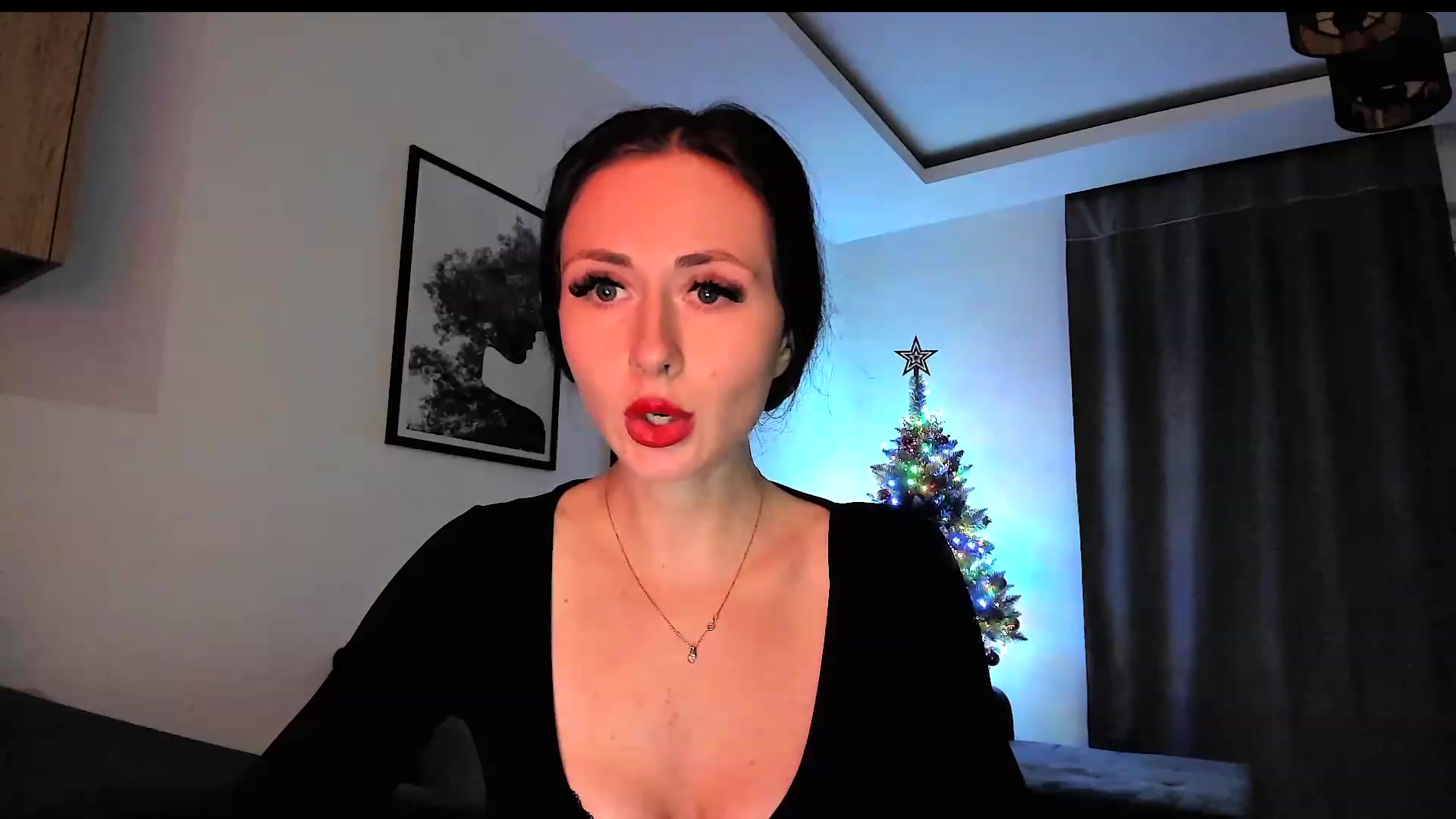 Gallery image thumbnail from Amber_Fry's myfreecams stream on, 12/25/2023, 20:02 image 6 of 20