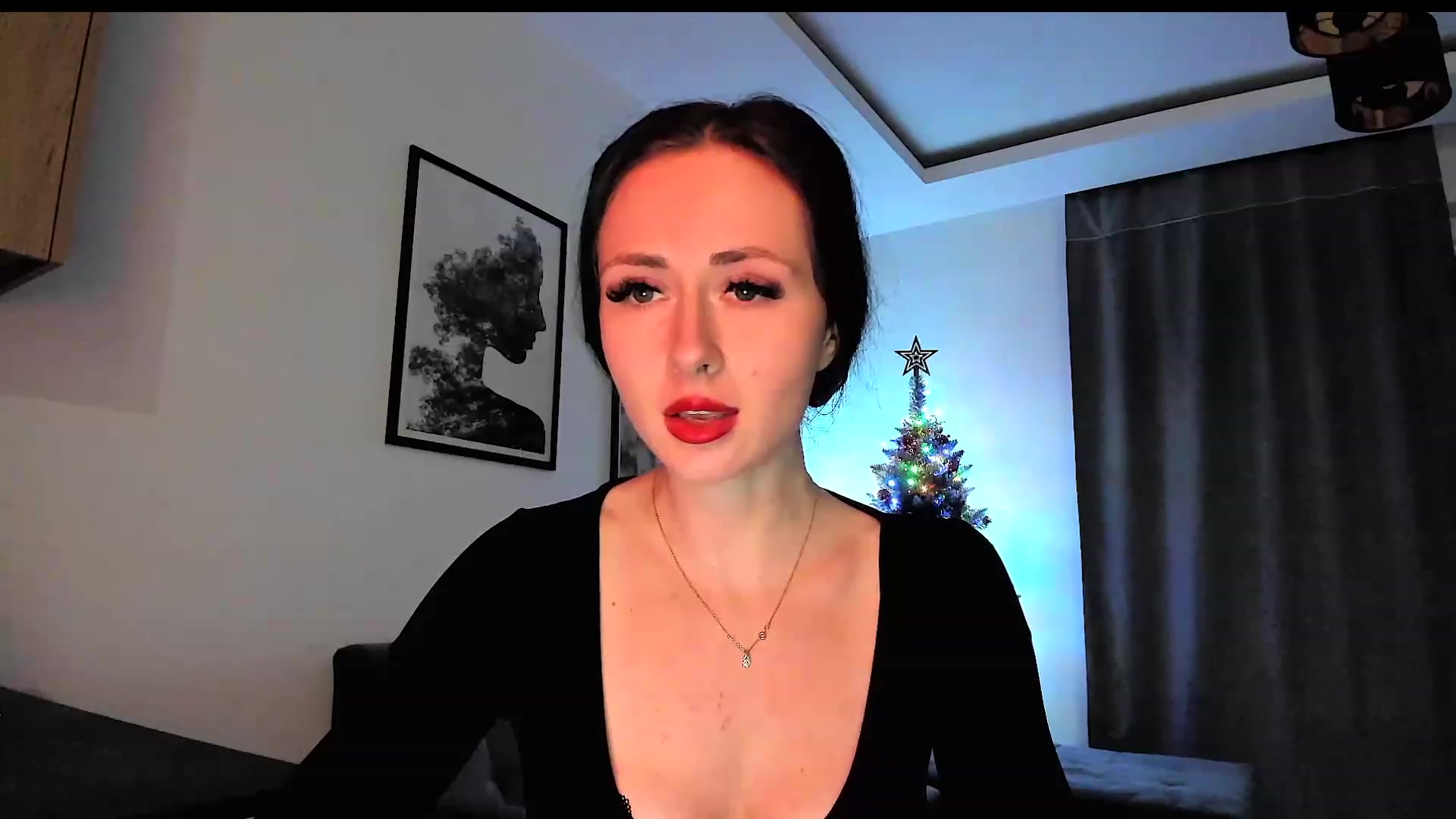 Gallery image thumbnail from Amber_Fry's myfreecams stream on, 12/25/2023, 20:02 image 16 of 20