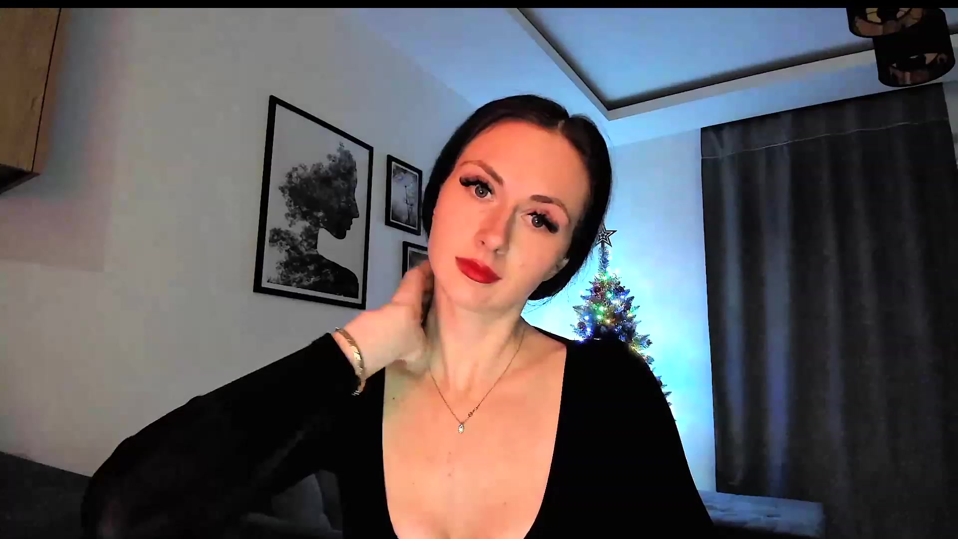 Gallery image thumbnail from Amber_Fry's myfreecams stream on, 12/25/2023, 20:02 image 20 of 20