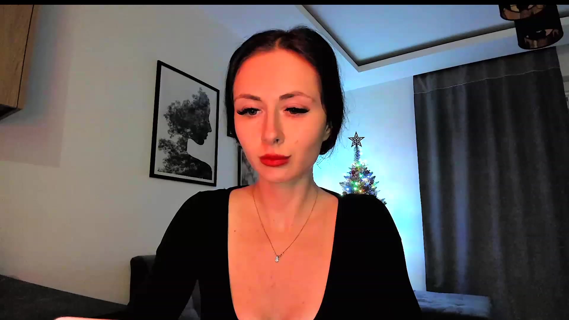Gallery image thumbnail from Amber_Fry's myfreecams stream on, 12/25/2023, 21:01 image 2 of 20