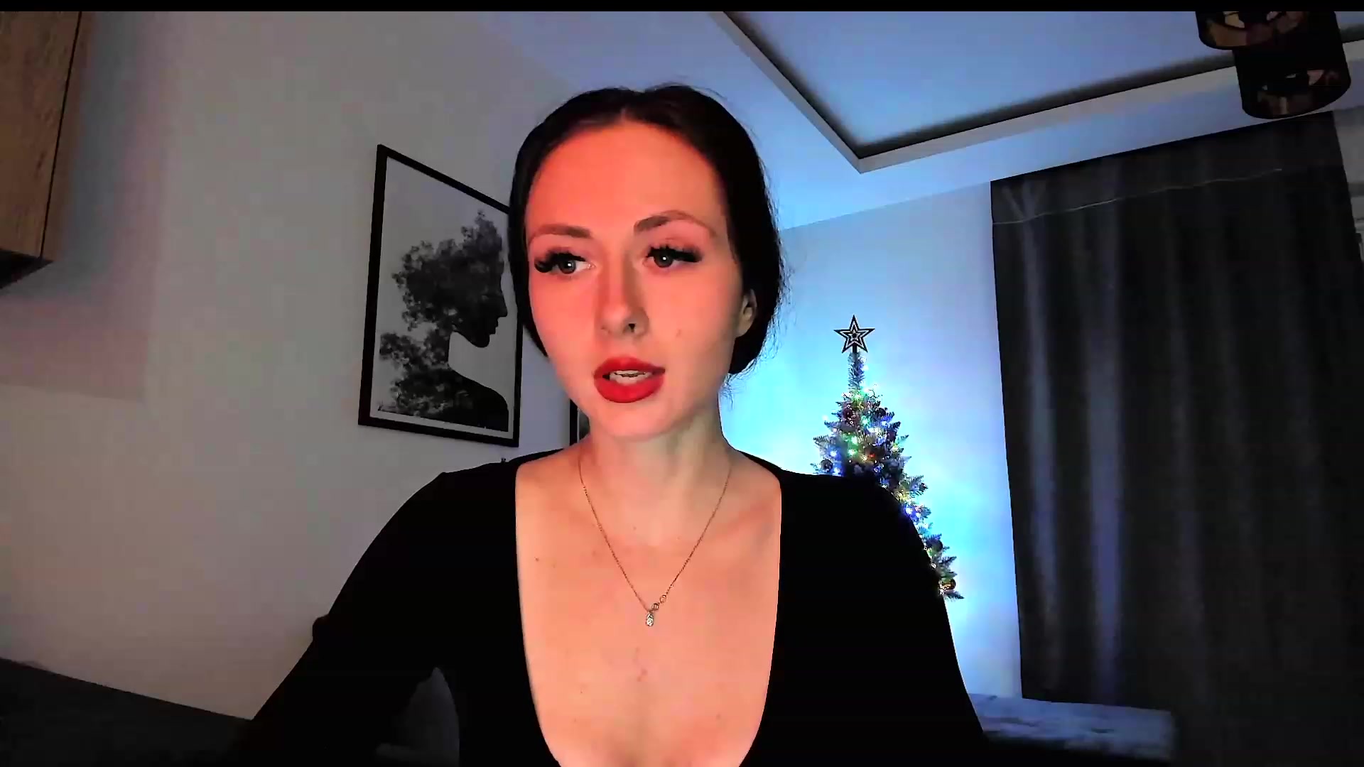 Gallery image thumbnail from Amber_Fry's myfreecams stream on, 12/25/2023, 21:01 image 5 of 20