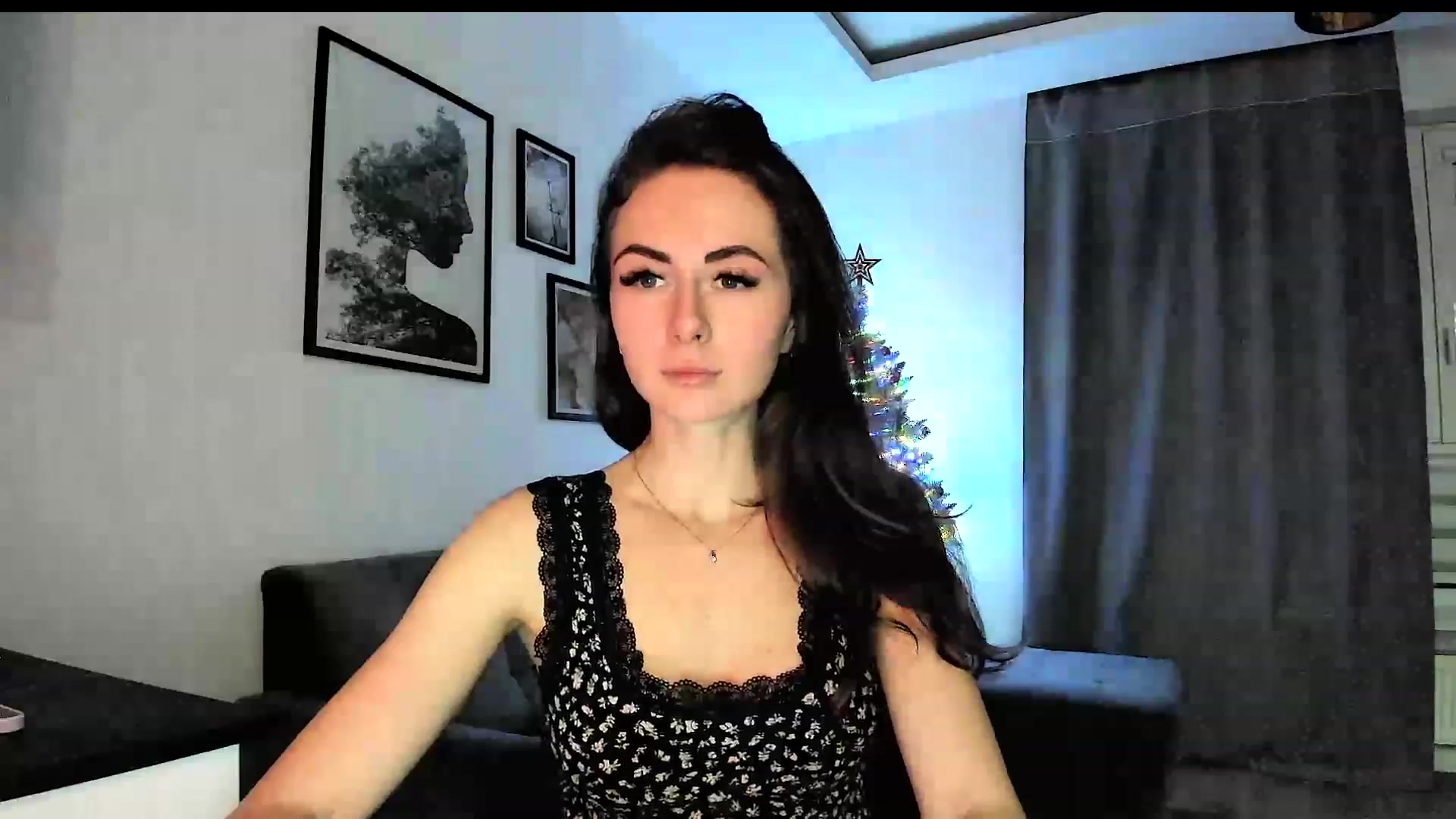 Gallery image thumbnail from Amber_Fry's myfreecams stream on, 12/28/2023, 18:22 image 13 of 20