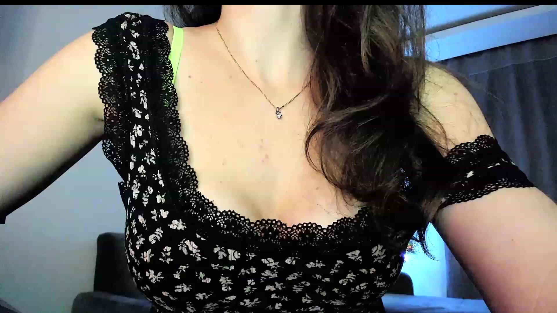 Gallery image thumbnail from Amber_Fry's myfreecams stream on, 12/28/2023, 18:22 image 17 of 20
