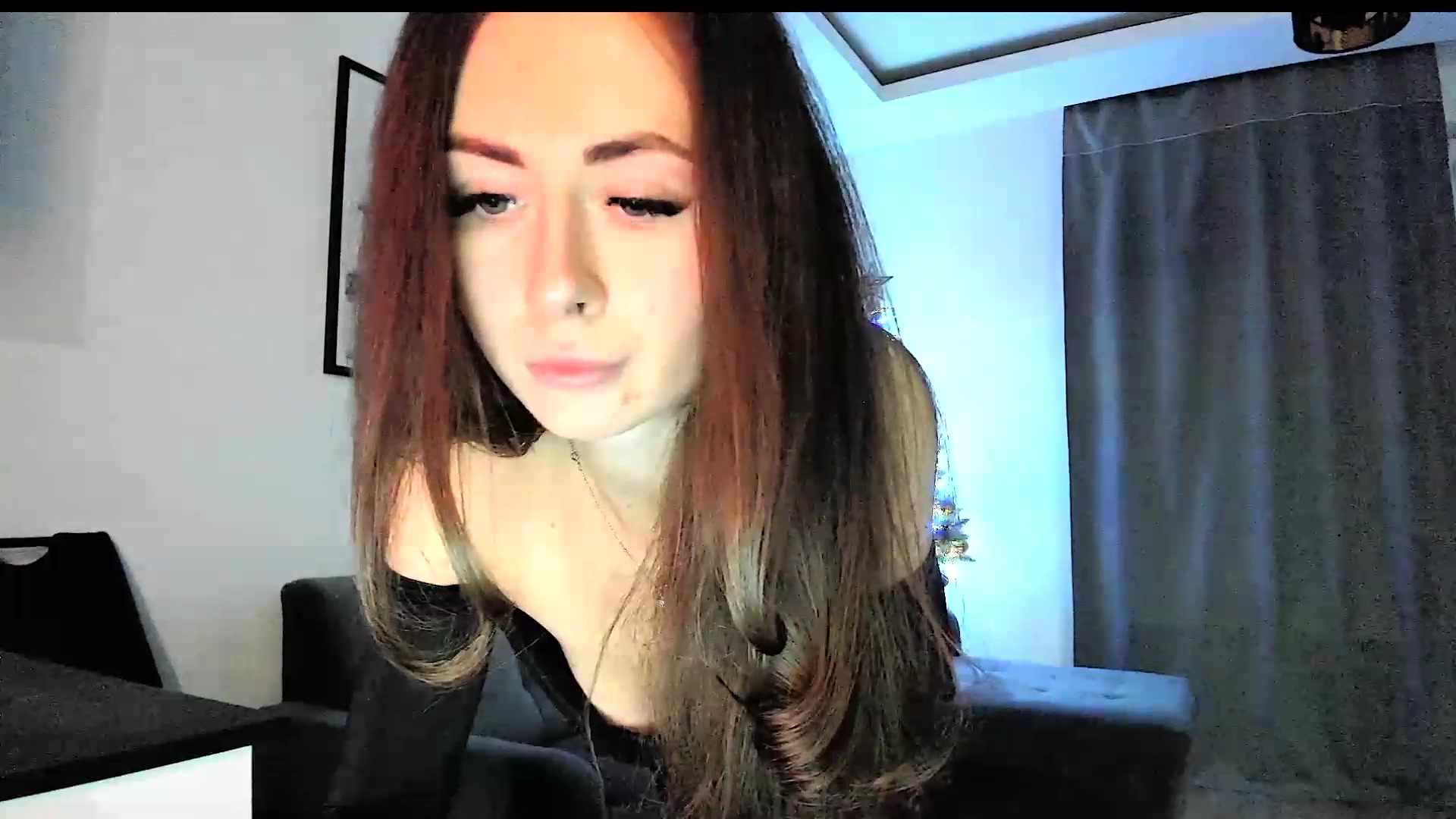 Gallery image thumbnail from Amber_Fry's myfreecams stream on, 12/29/2023, 15:35 image 2 of 20