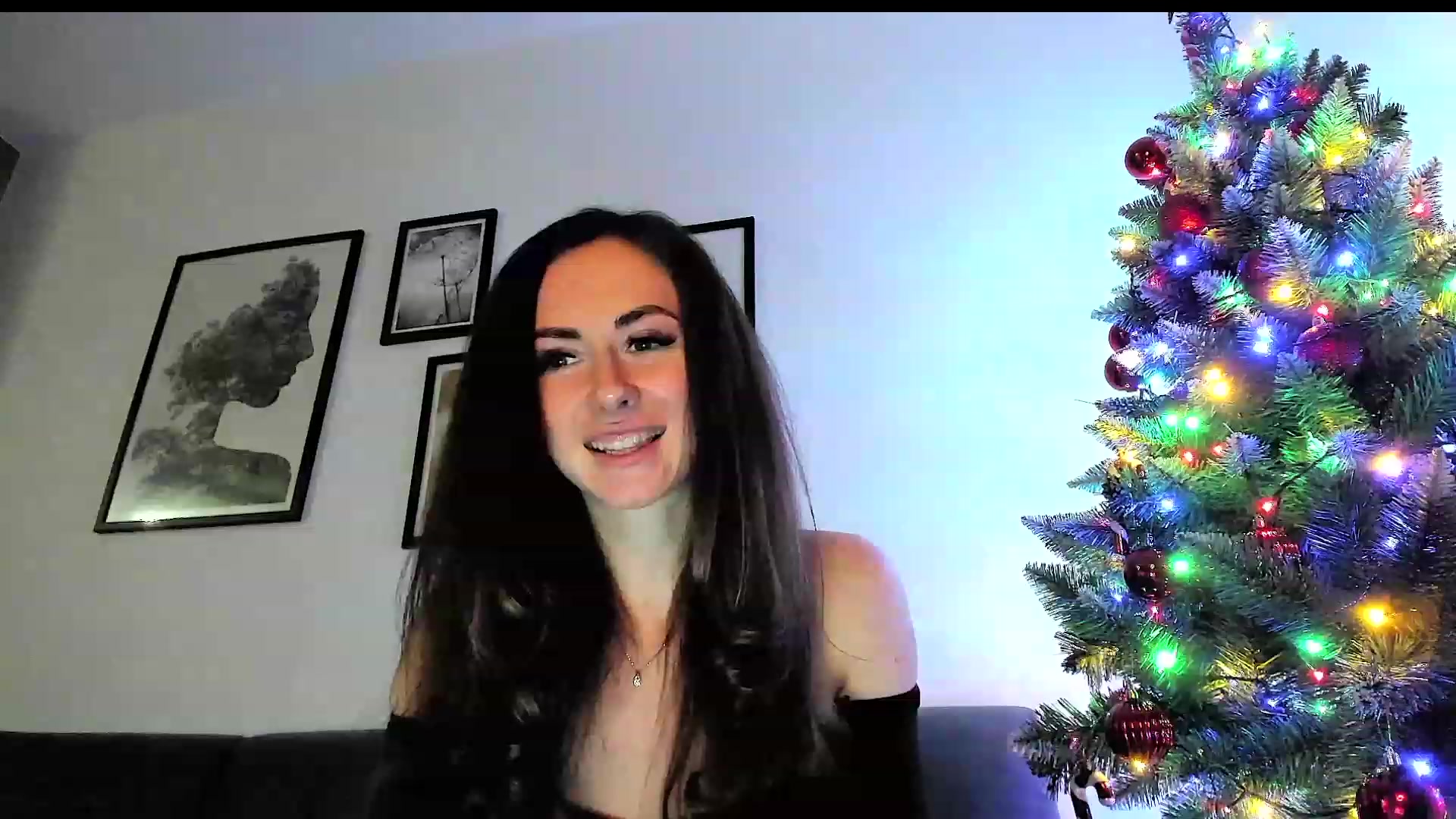 Gallery image thumbnail from Amber_Fry's myfreecams stream on, 12/29/2023, 17:44 image 4 of 20