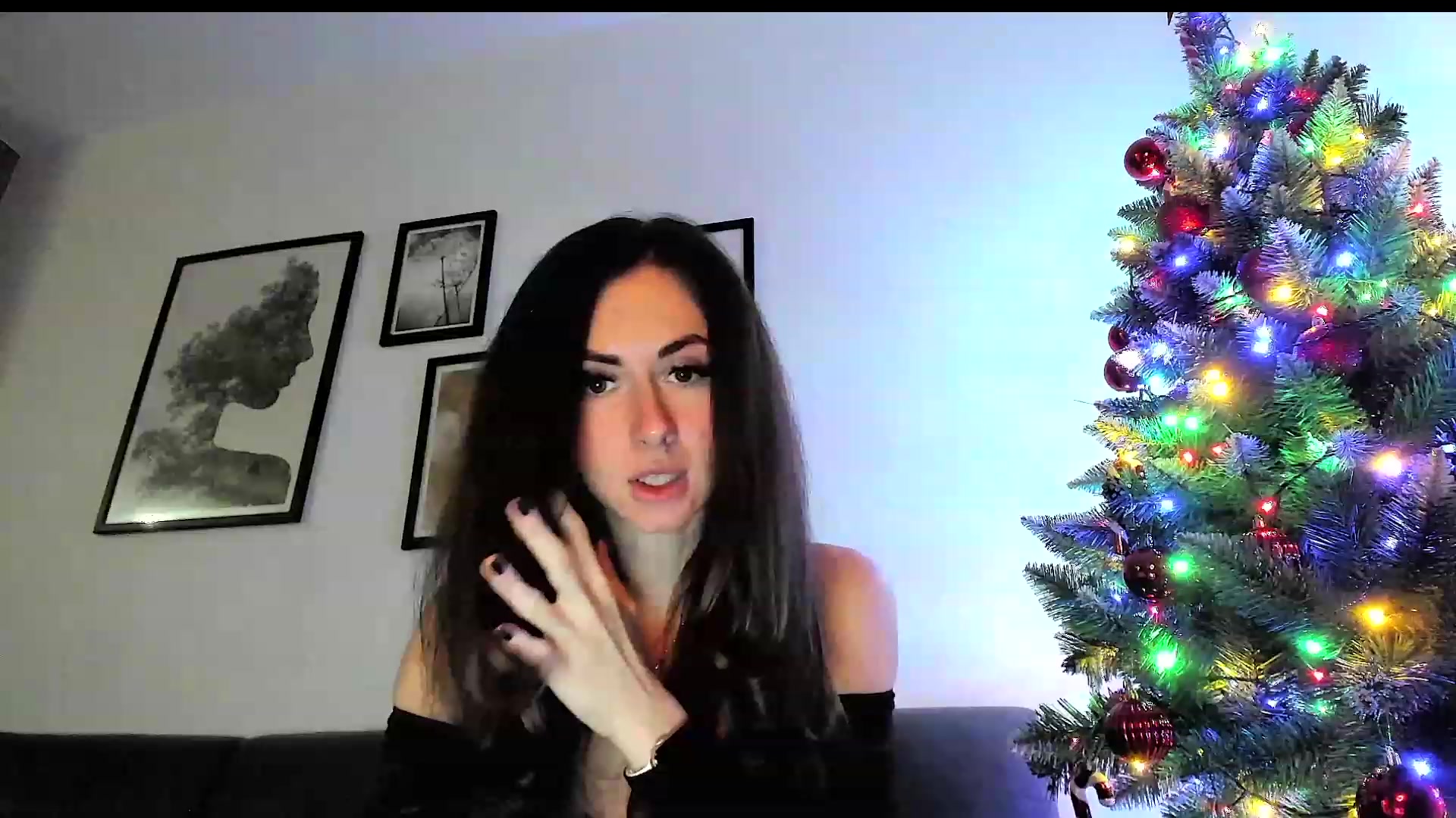 Gallery image thumbnail from Amber_Fry's myfreecams stream on, 12/29/2023, 17:44 image 8 of 20