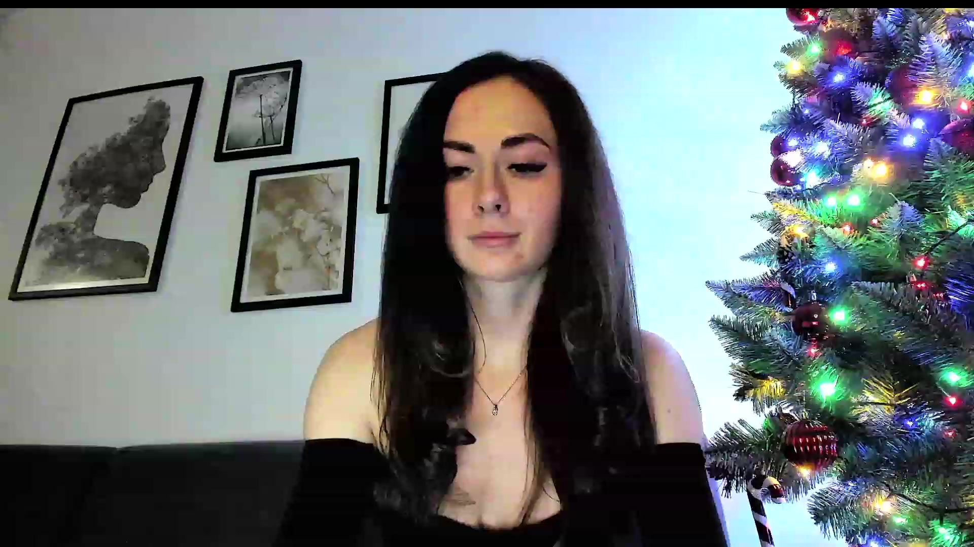 Gallery image thumbnail from Amber_Fry's myfreecams stream on, 12/29/2023, 19:10 image 15 of 20