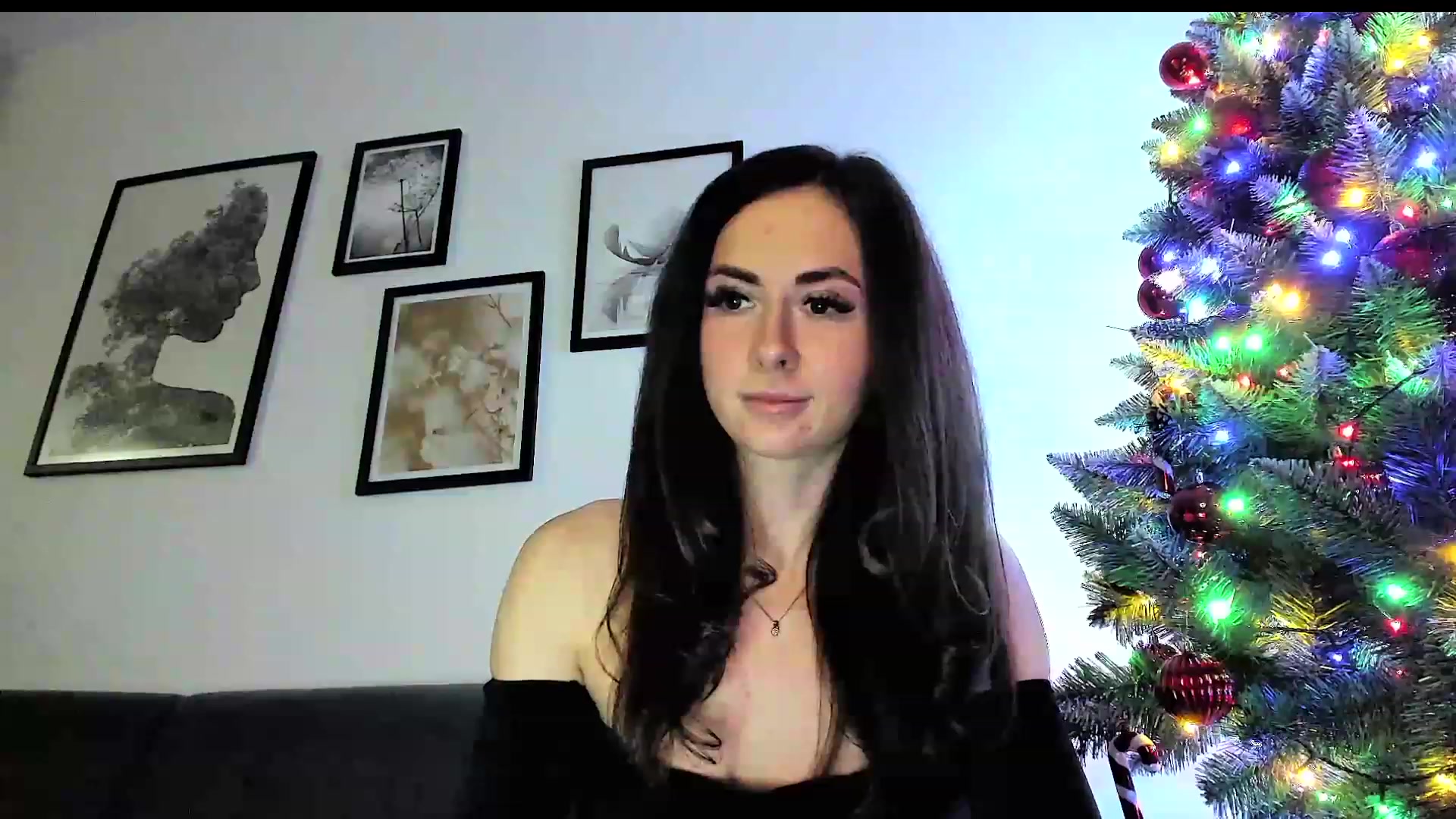 Gallery image thumbnail from Amber_Fry's myfreecams stream on, 12/29/2023, 19:10 image 18 of 20