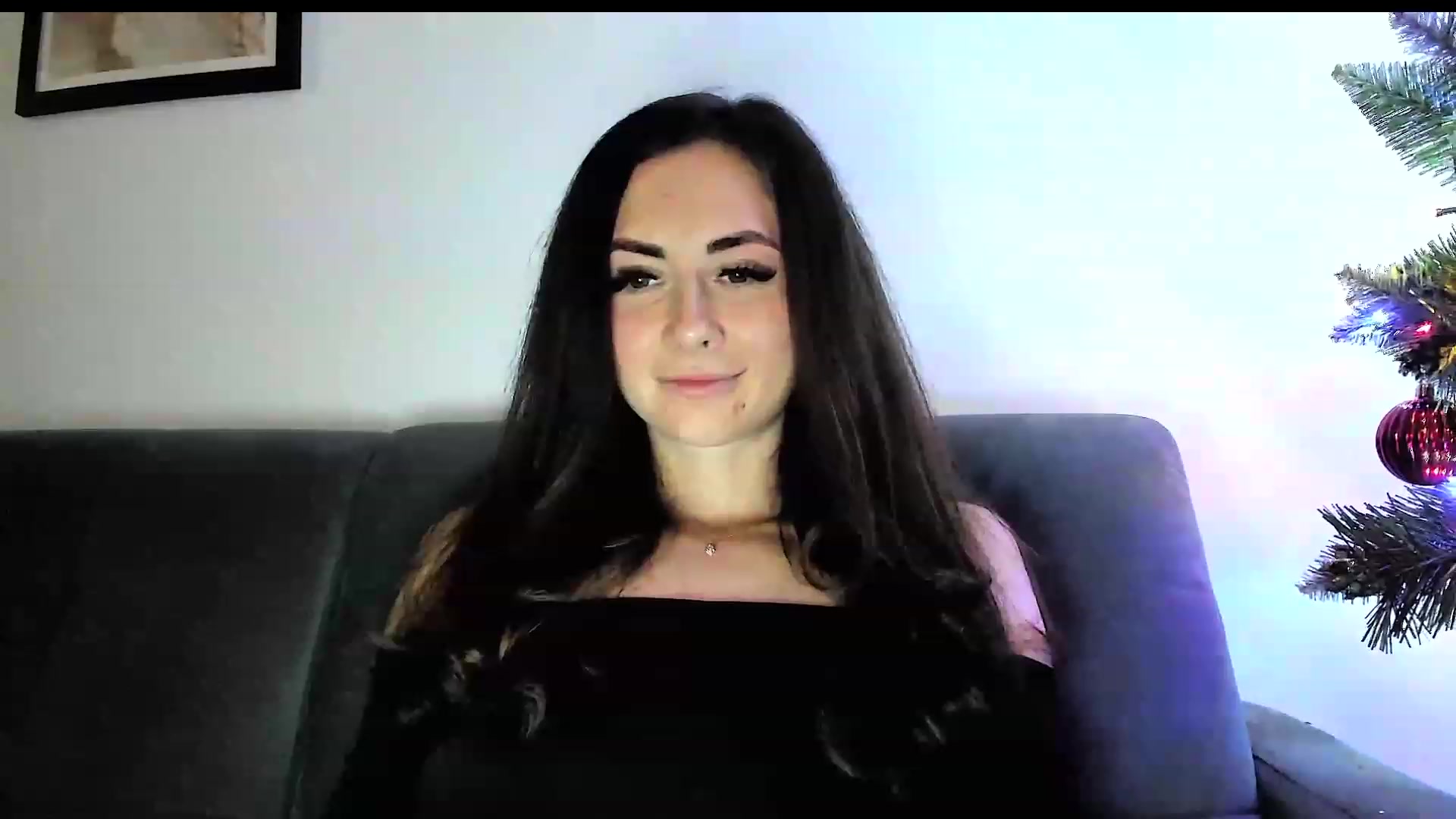 Gallery image thumbnail from Amber_Fry's myfreecams stream on, 12/29/2023, 19:10 image 3 of 20