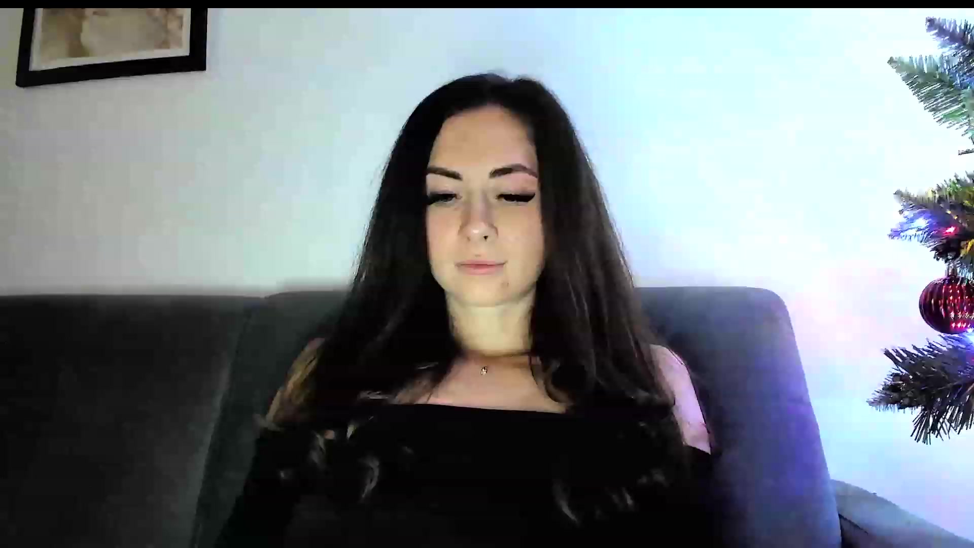 Gallery image thumbnail from Amber_Fry's myfreecams stream on, 12/29/2023, 19:10 image 4 of 20
