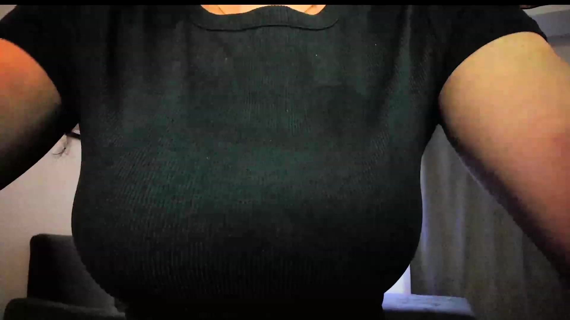Gallery image thumbnail from Amber_Fry's myfreecams stream on, 12/30/2023, 17:03 image 6 of 20