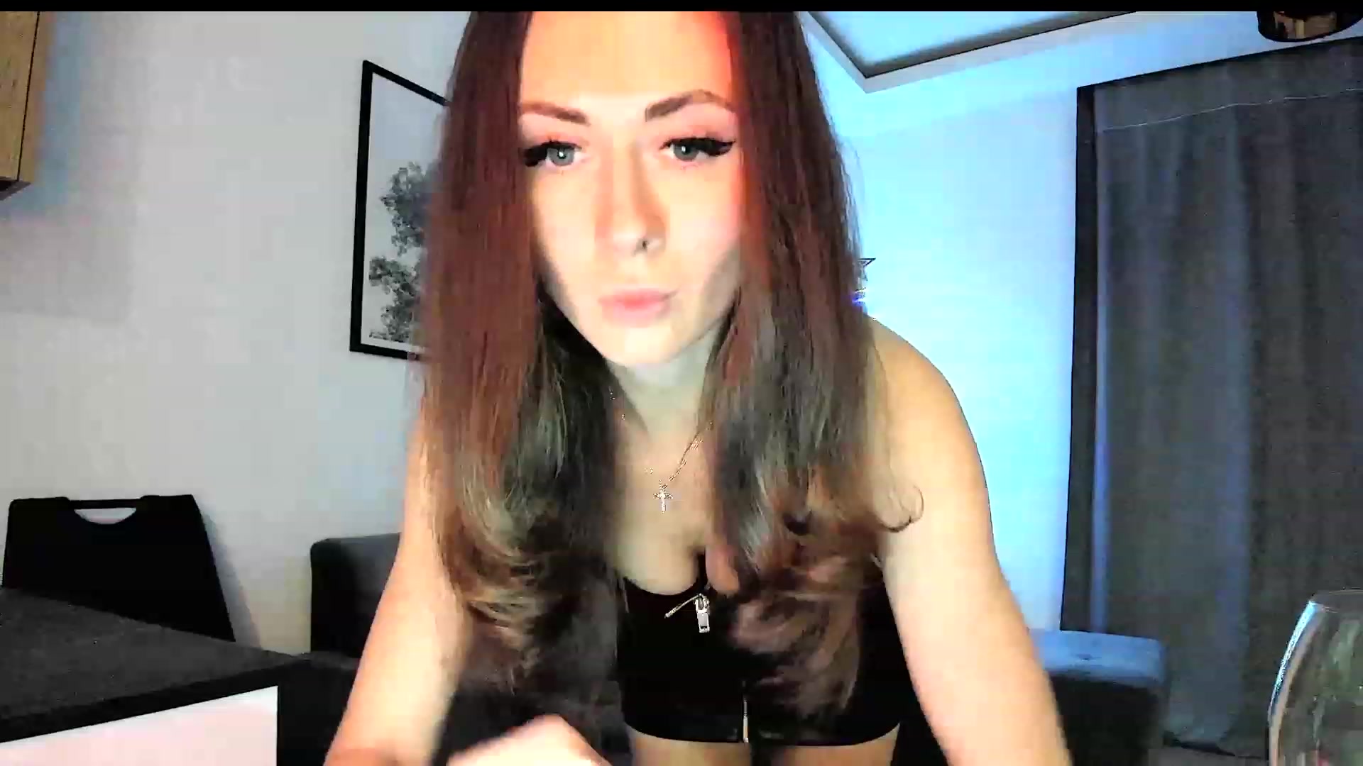 Gallery image thumbnail from Amber_Fry's myfreecams stream on, 12/31/2023, 19:18 image 9 of 20