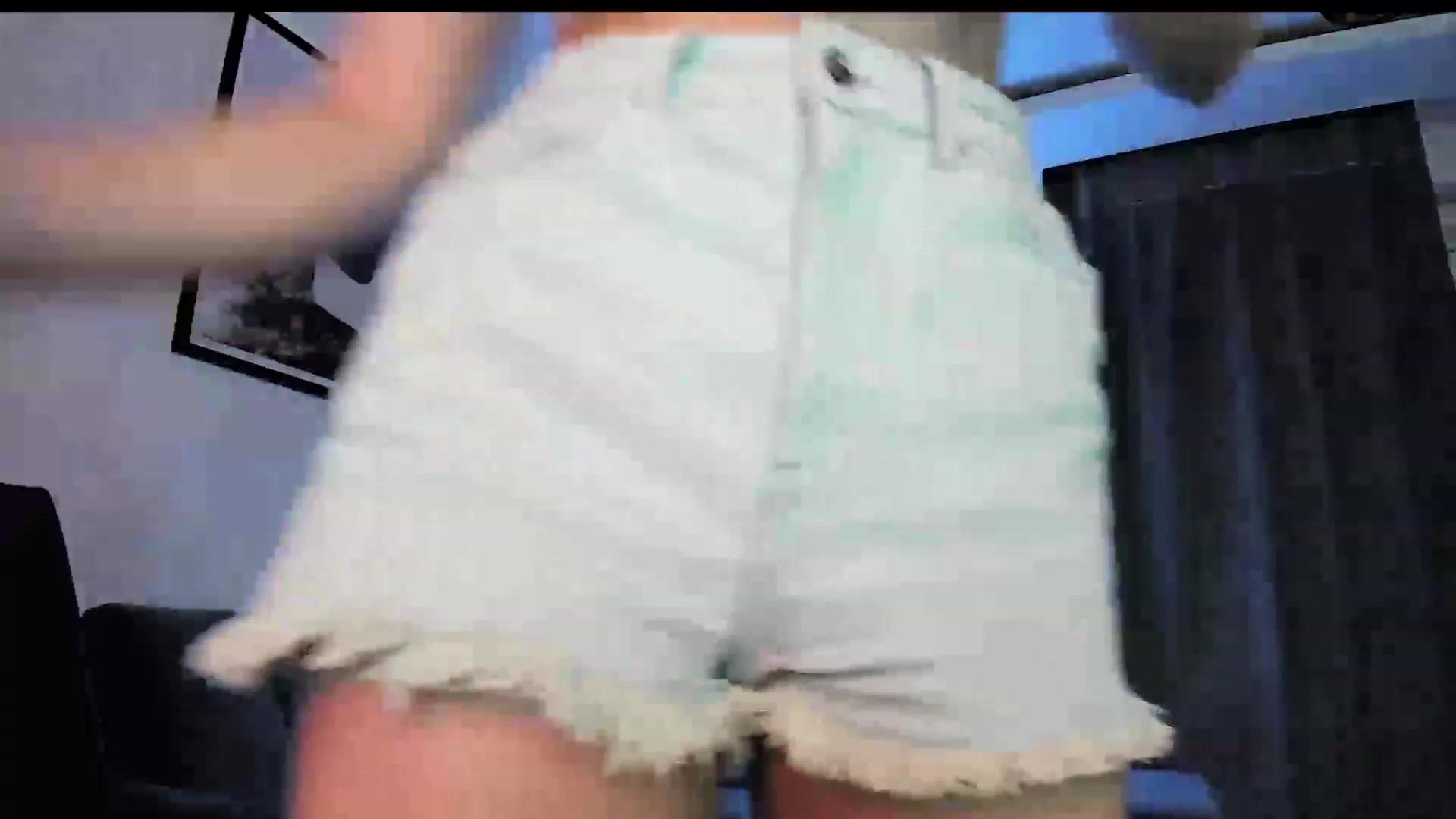 Gallery image thumbnail from Amber_Fry's myfreecams stream on, 01/04/2024, 20:32 image 1 of 20