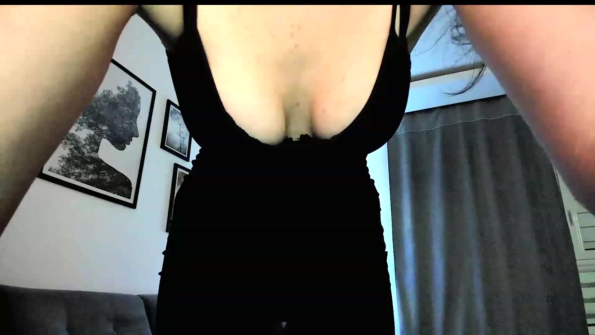 Gallery image thumbnail from Amber_Fry's myfreecams stream on, 01/16/2024, 17:43 image 13 of 20