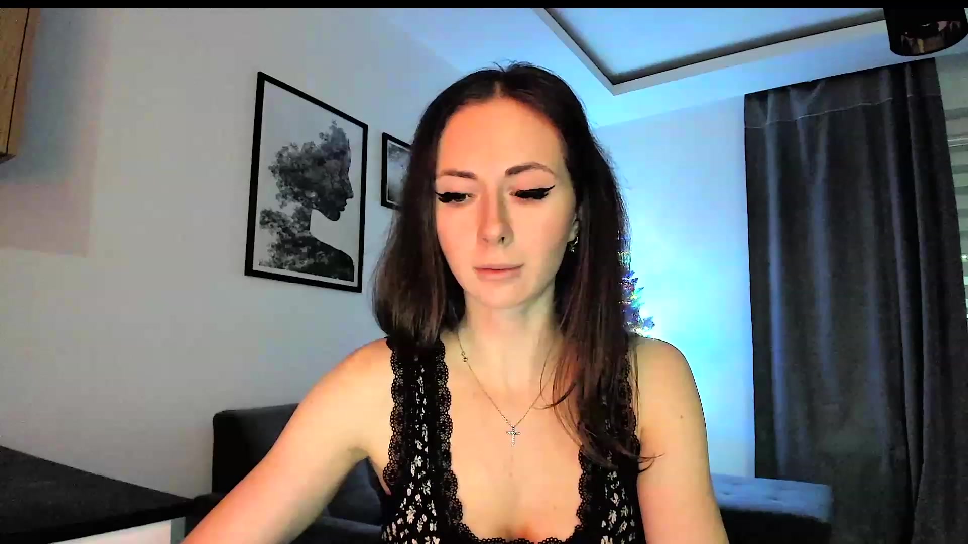Gallery image thumbnail from Amber_Fry's myfreecams stream on, 01/17/2024, 19:41 image 20 of 20