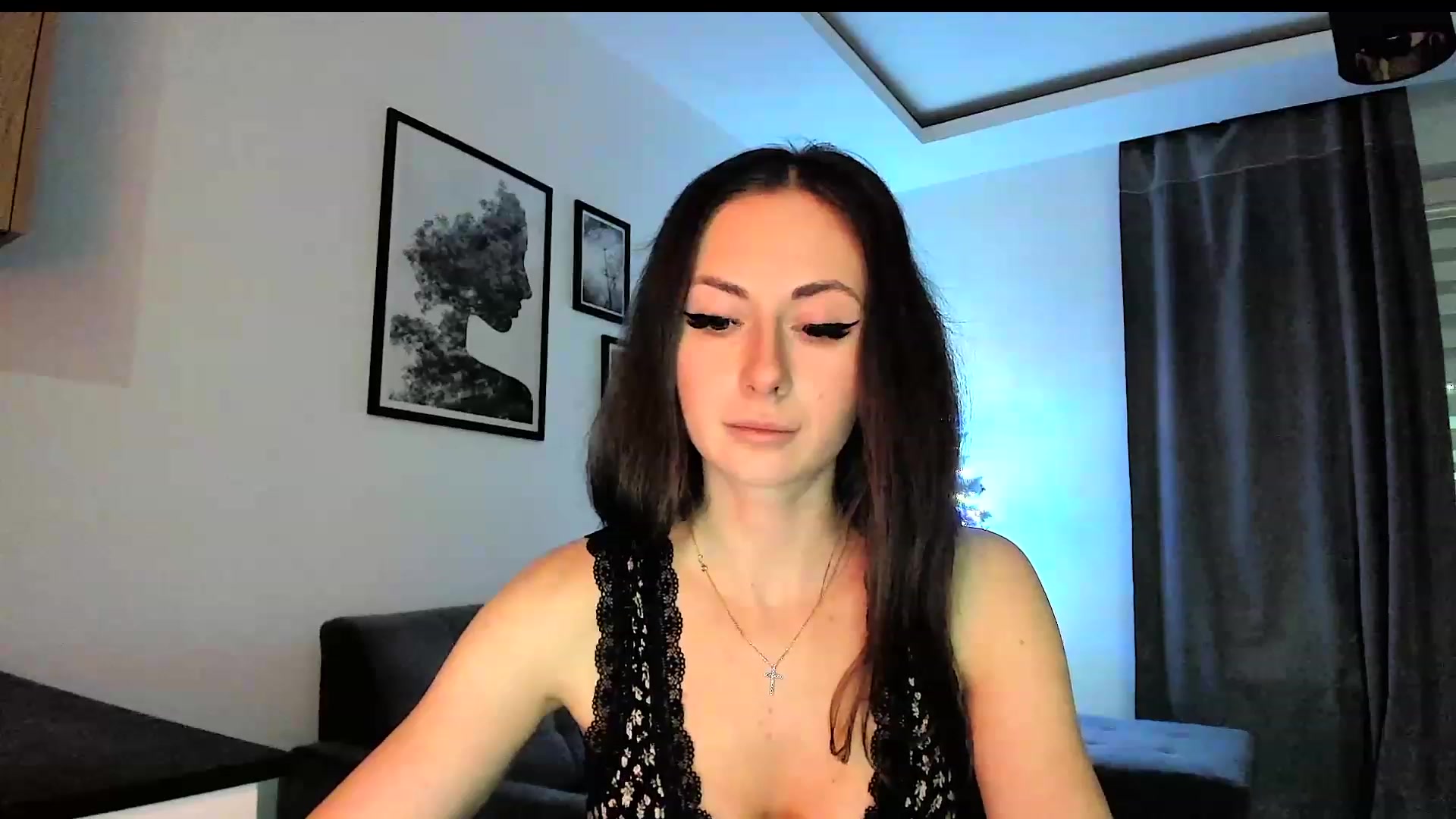 Gallery image thumbnail from Amber_Fry's myfreecams stream on, 01/17/2024, 19:41 image 19 of 20