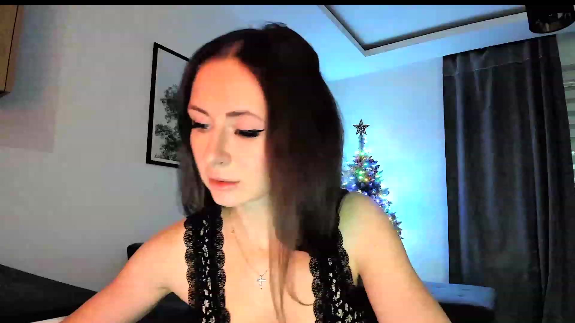 Gallery image thumbnail from Amber_Fry's myfreecams stream on, 01/17/2024, 19:41 image 17 of 20