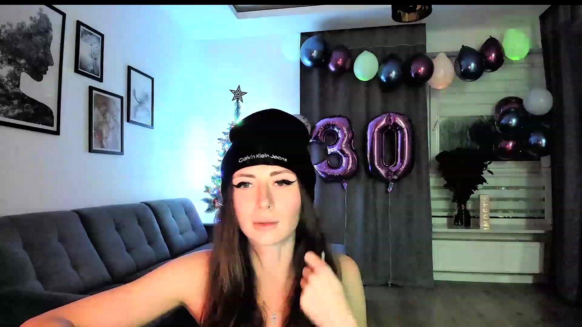 Gallery image thumbnail from Amber_Fry's myfreecams stream on, 01/19/2024, 16:32 image 18 of 20
