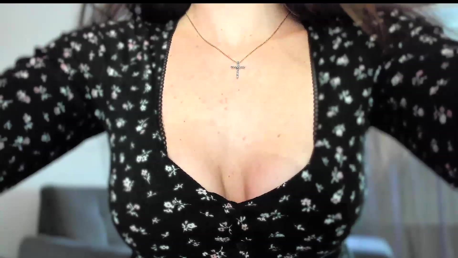 Gallery image thumbnail from Amber_Fry's myfreecams stream on, 01/27/2024, 14:37 image 9 of 20