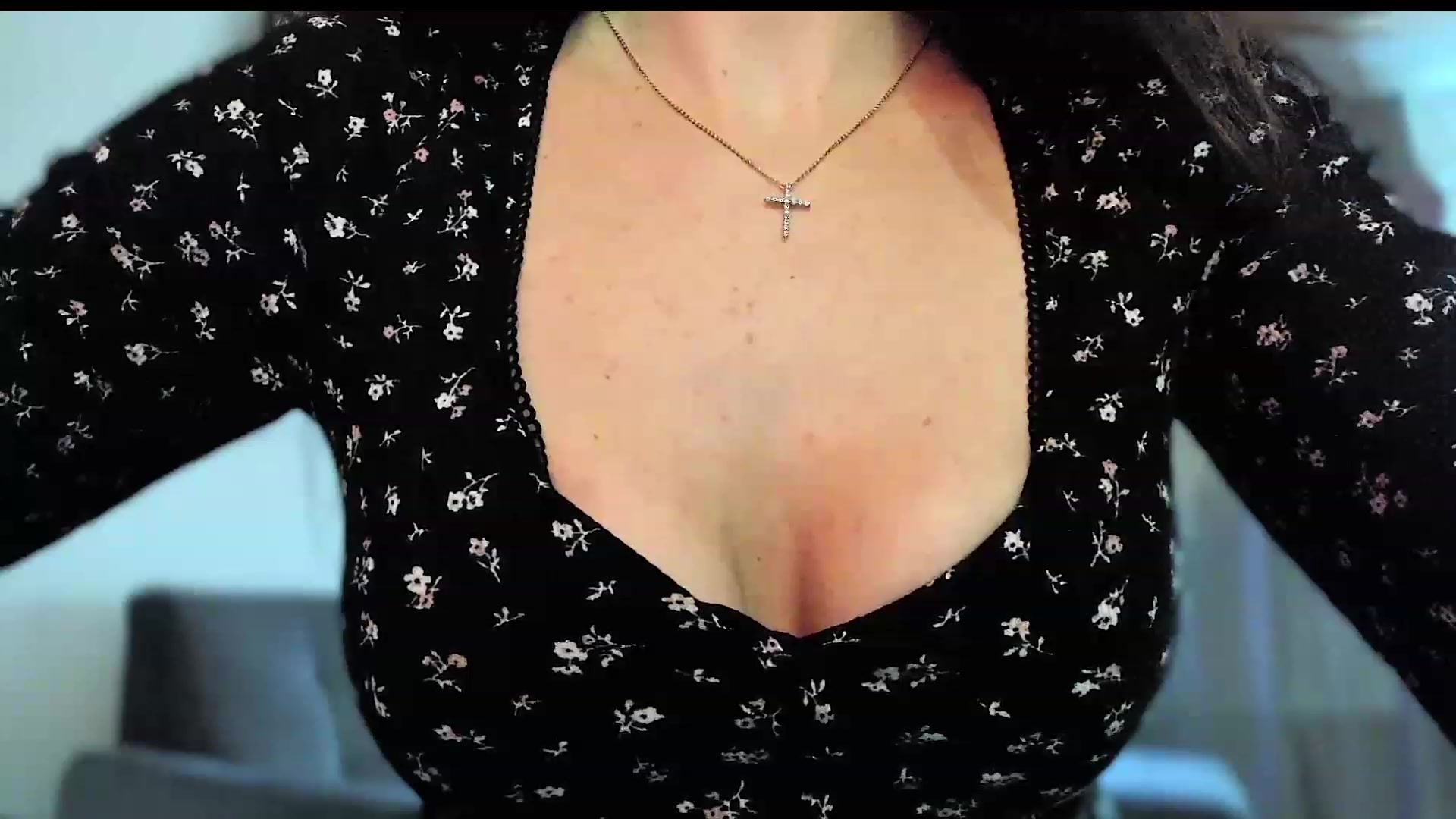 Gallery image thumbnail from Amber_Fry's myfreecams stream on, 01/27/2024, 14:37 image 10 of 20
