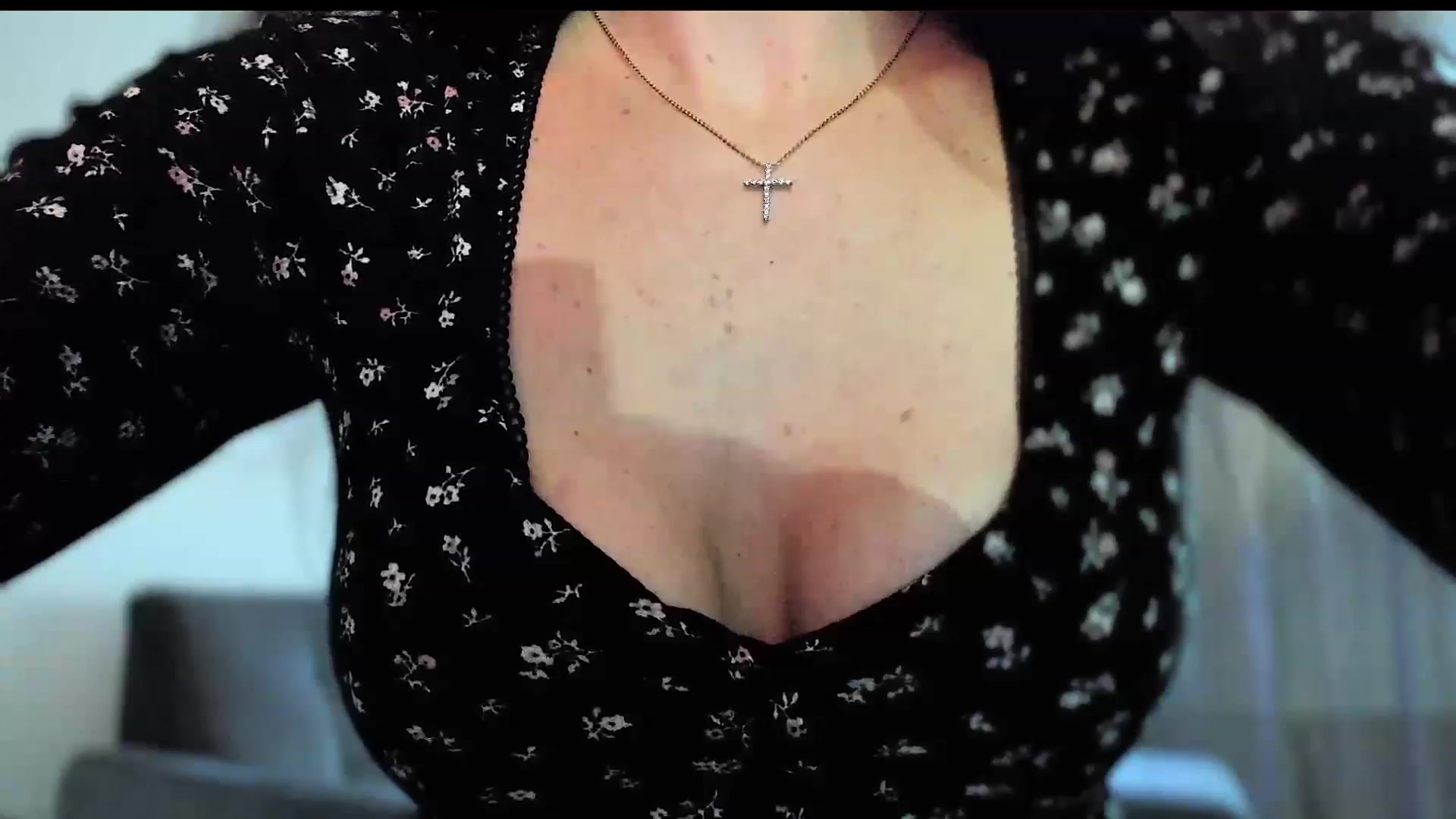 Gallery image thumbnail from Amber_Fry's myfreecams stream on, 01/27/2024, 14:37 image 11 of 20