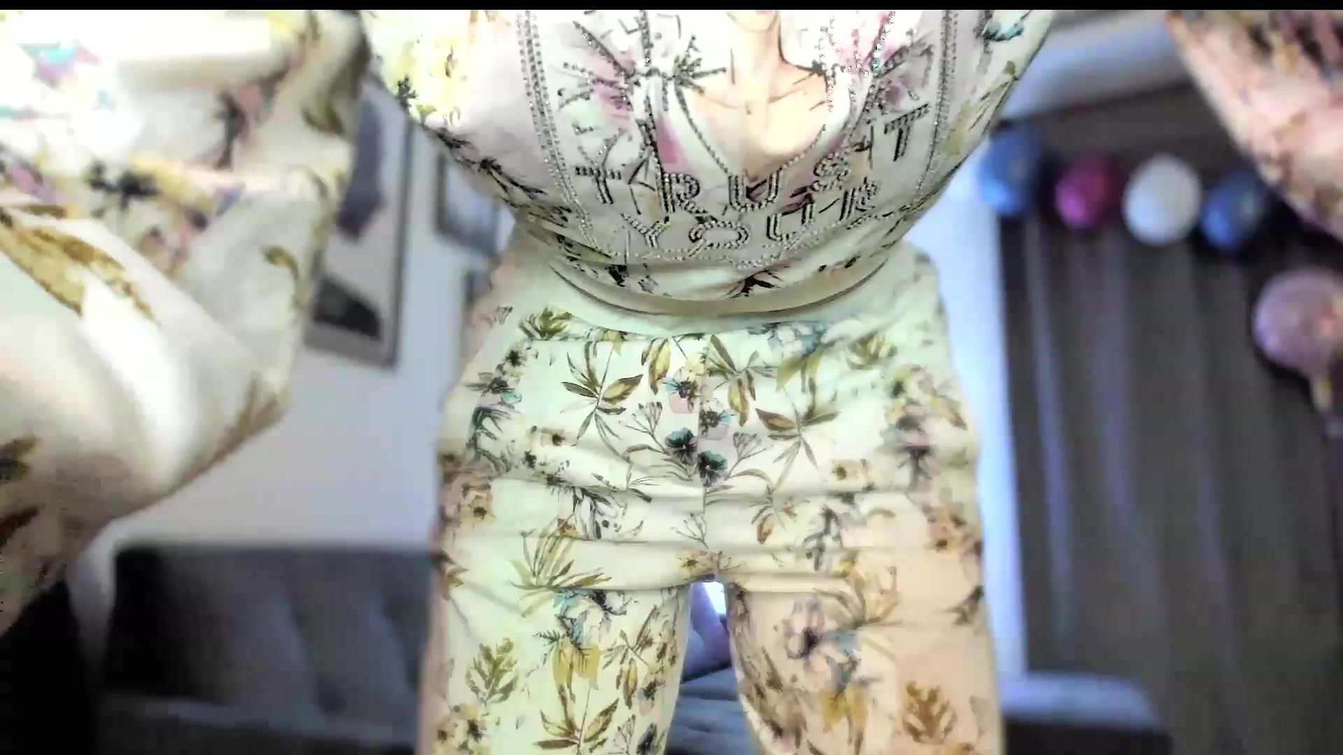 Gallery image thumbnail from Amber_Fry's myfreecams stream on, 01/28/2024, 17:46 image 11 of 20