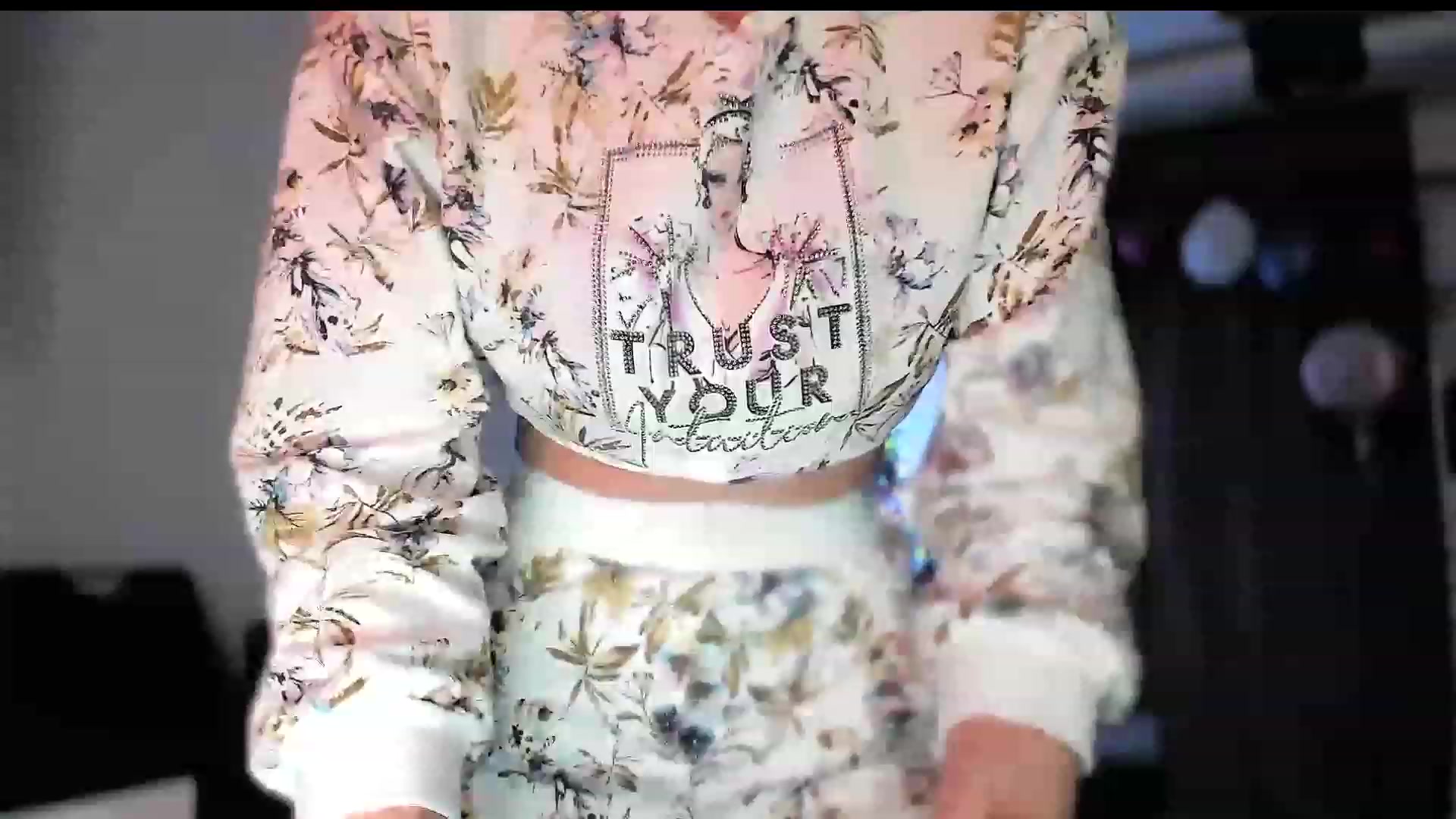 Gallery image thumbnail from Amber_Fry's myfreecams stream on, 01/28/2024, 17:46 image 18 of 20