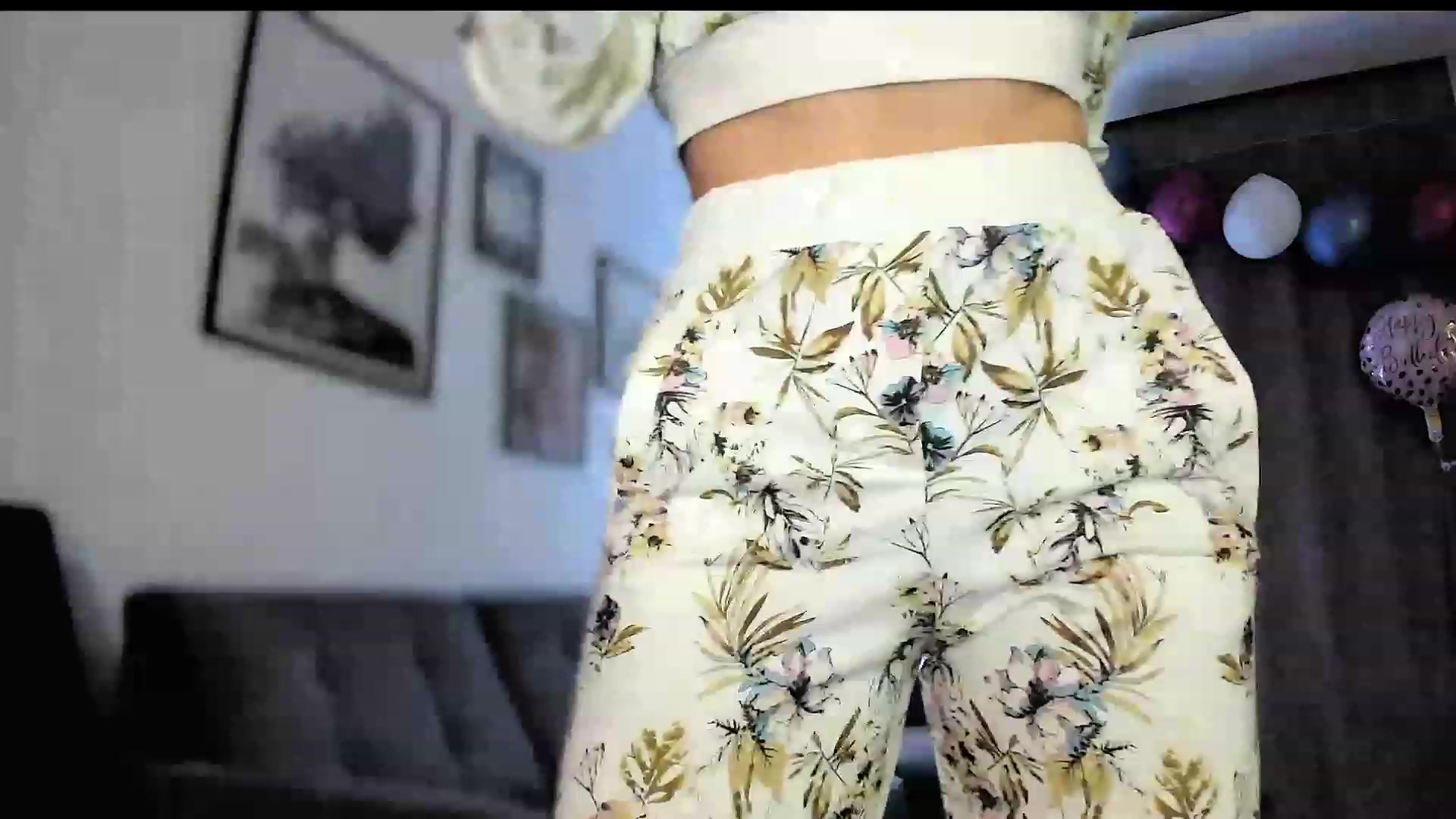 Gallery image thumbnail from Amber_Fry's myfreecams stream on, 01/28/2024, 17:46 image 12 of 20