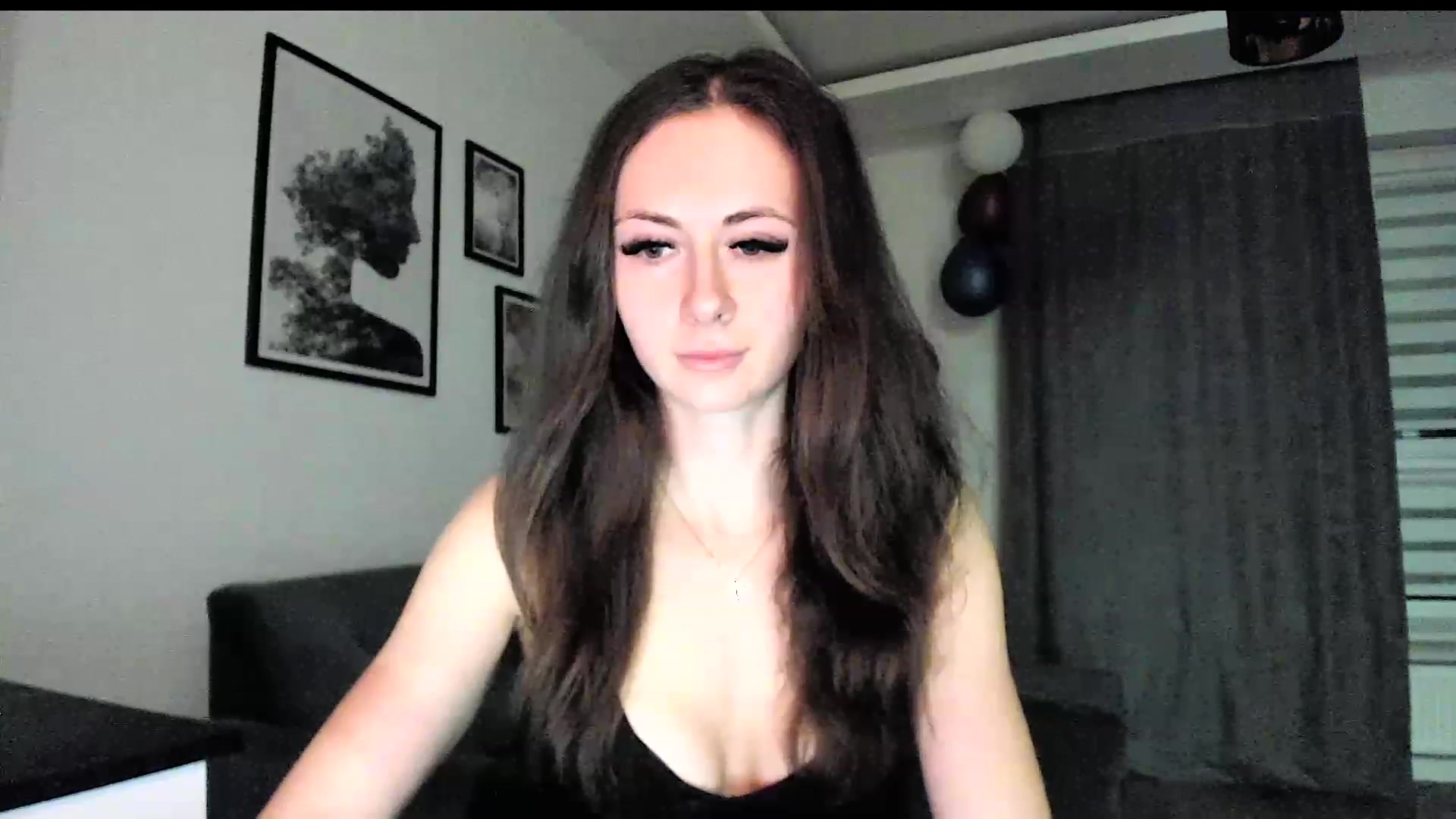 Gallery image thumbnail from Amber_Fry's myfreecams stream on, 01/31/2024, 17:07 image 7 of 20