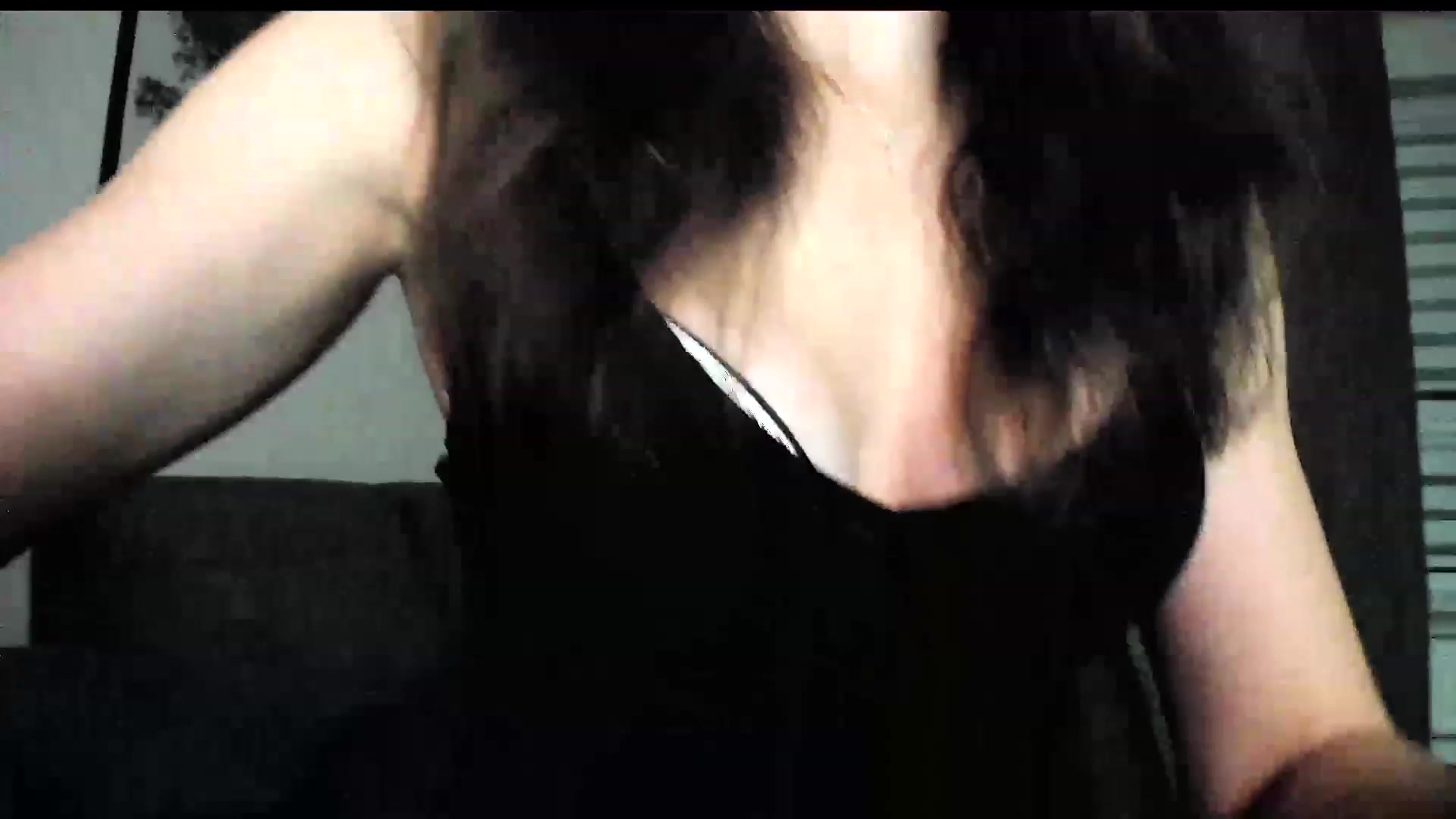 Gallery image thumbnail from Amber_Fry's myfreecams stream on, 01/31/2024, 17:07 image 10 of 20