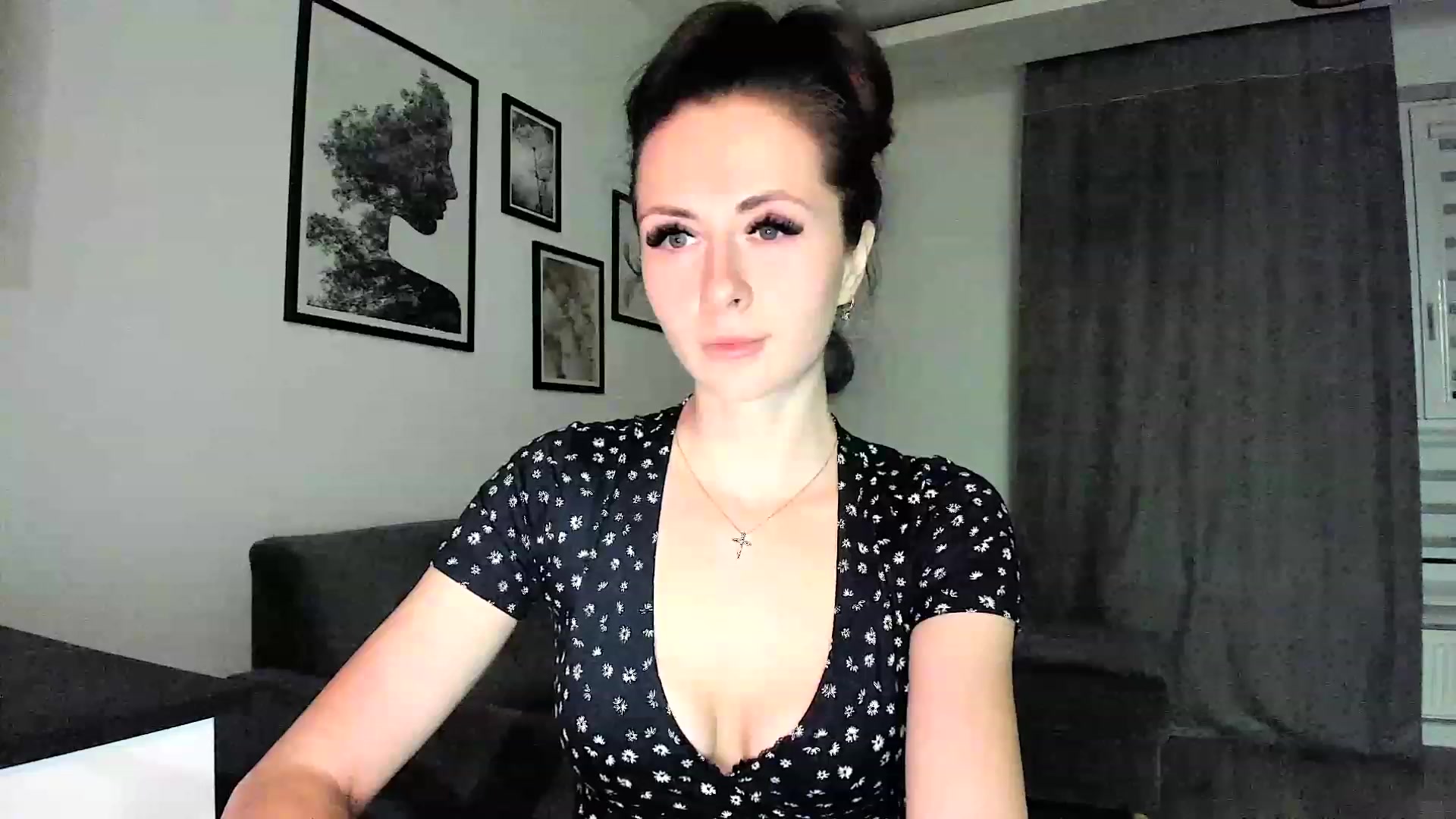 Gallery image thumbnail from Amber_Fry's myfreecams stream on, 02/05/2024, 19:25 image 19 of 20