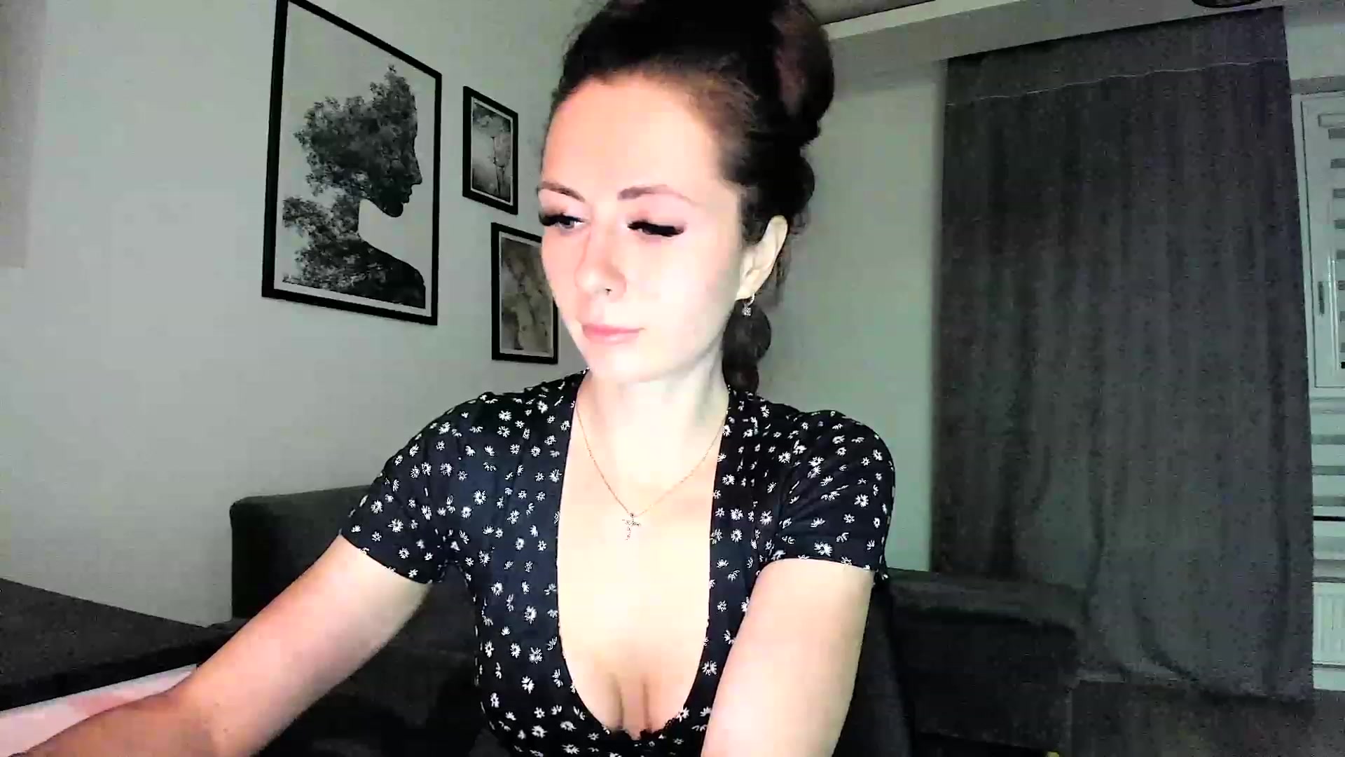 Gallery image thumbnail from Amber_Fry's myfreecams stream on, 02/05/2024, 19:25 image 18 of 20