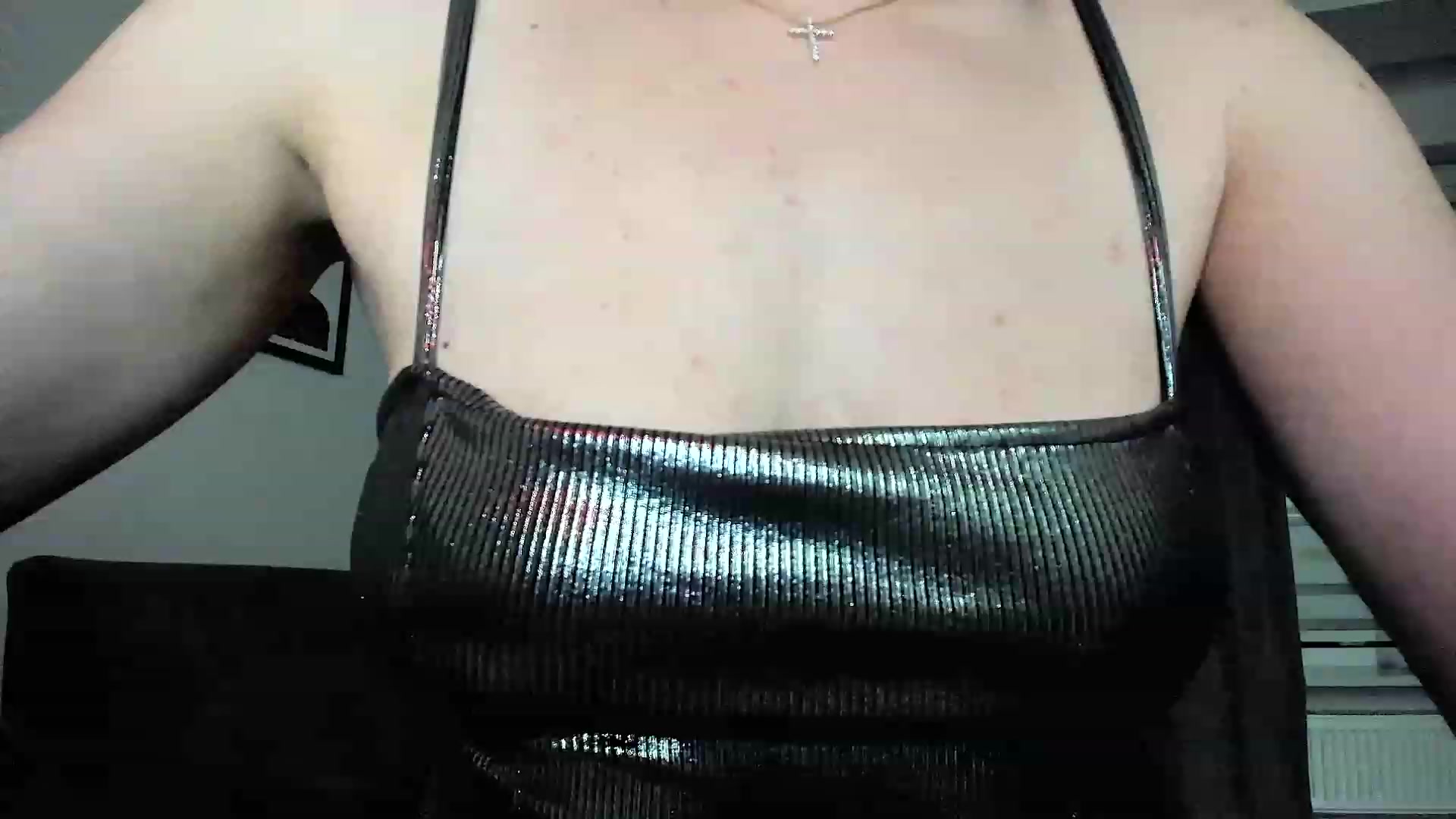 Gallery image thumbnail from Amber_Fry's myfreecams stream on, 02/06/2024, 16:37 image 2 of 20