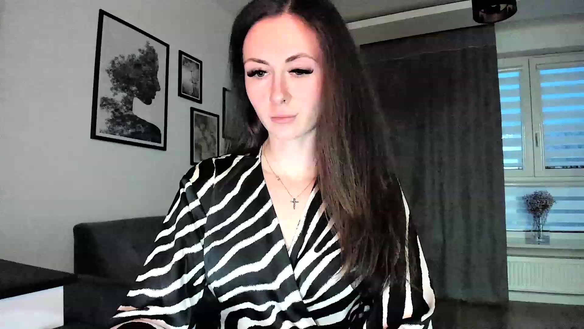 Gallery image thumbnail from Amber_Fry's myfreecams stream on, 02/08/2024, 16:10 image 1 of 20
