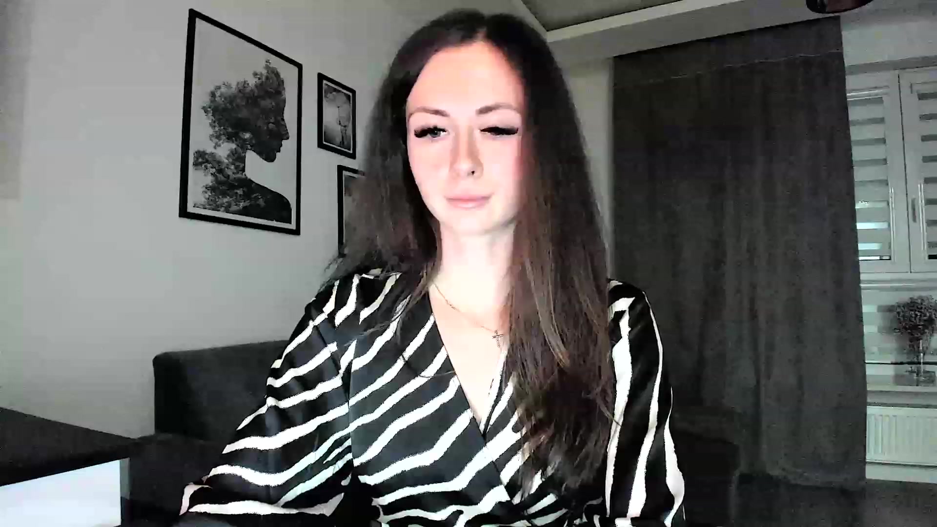 Gallery image thumbnail from Amber_Fry's myfreecams stream on, 02/08/2024, 16:54 image 13 of 20