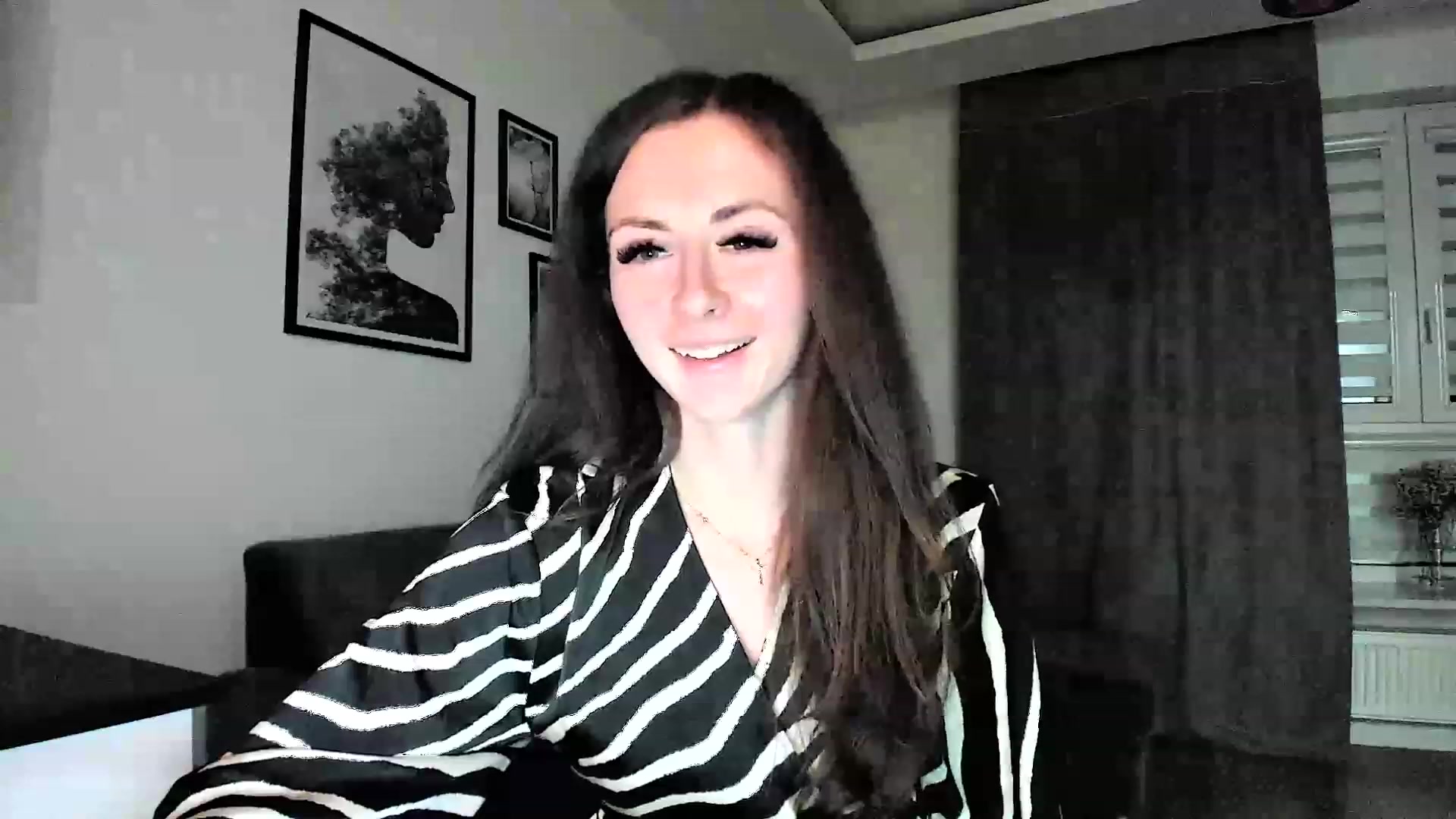 Gallery image thumbnail from Amber_Fry's myfreecams stream on, 02/08/2024, 16:54 image 9 of 20