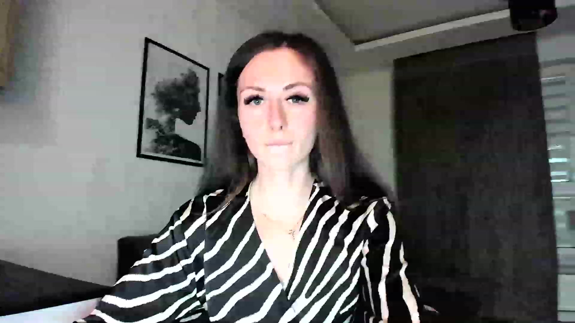 Gallery image thumbnail from Amber_Fry's myfreecams stream on, 02/08/2024, 16:54 image 1 of 20