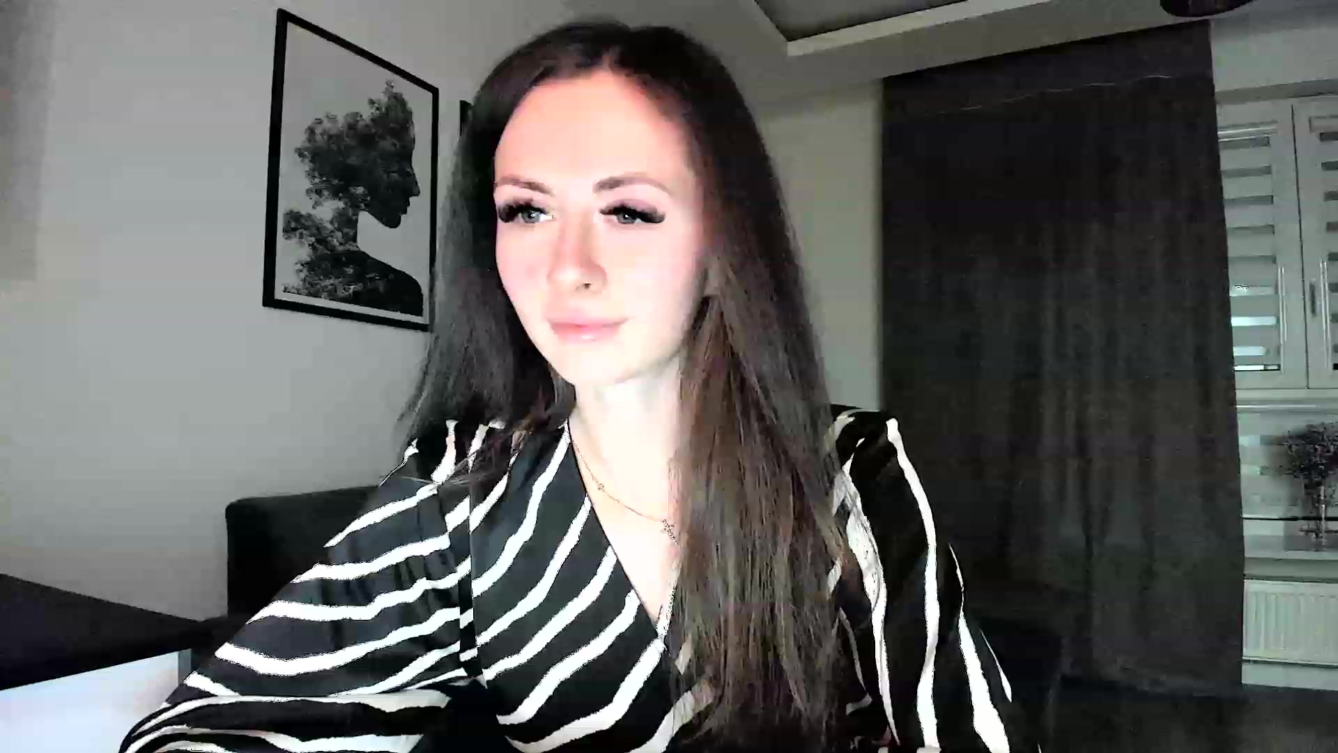 Gallery image thumbnail from Amber_Fry's myfreecams stream on, 02/08/2024, 16:54 image 7 of 20